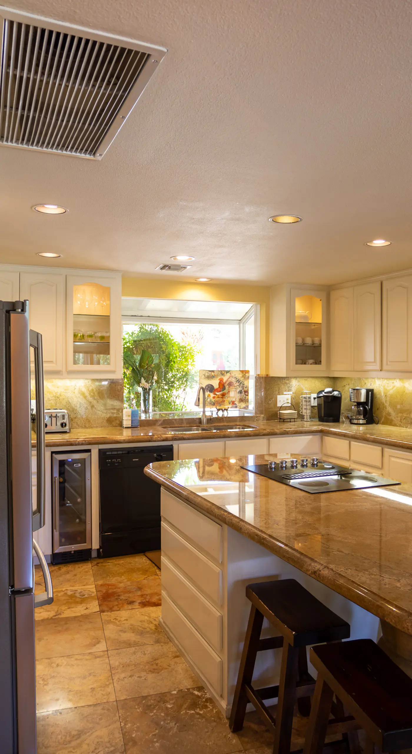 Poolside Splendor! Spacious De Anza Golf Club Home