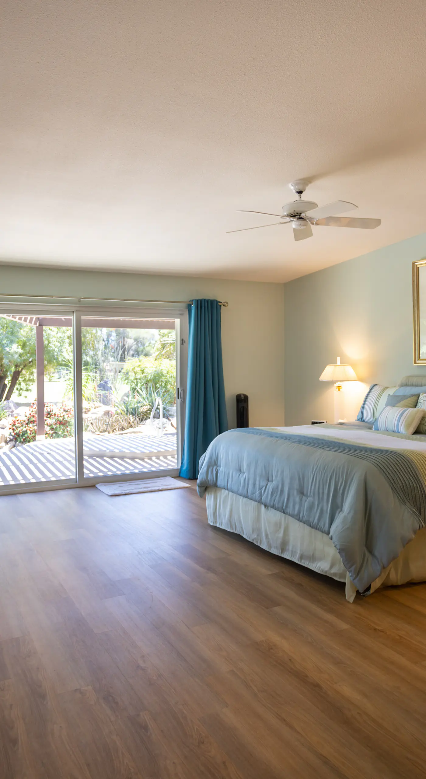 Poolside Splendor! Spacious De Anza Golf Club Home
