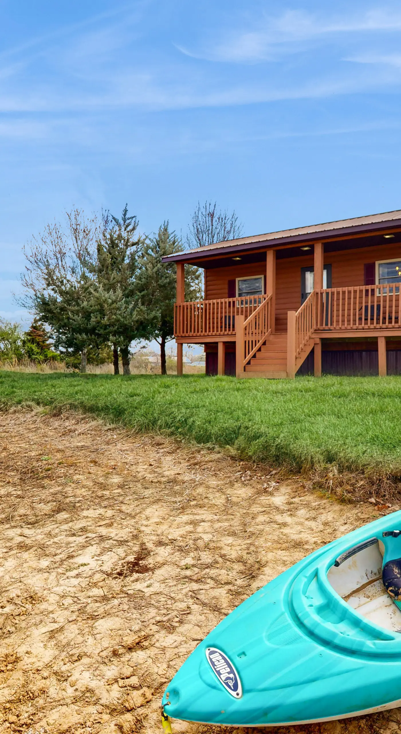Pet Friendly! Countryside Couples Stay in Illinois