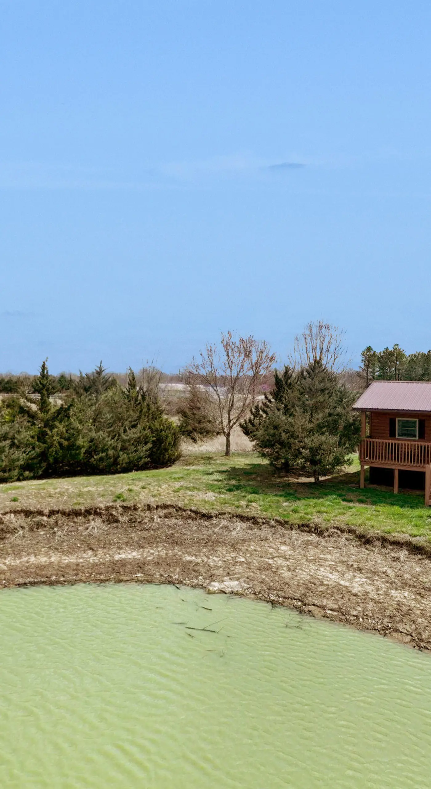 Pet Friendly! Countryside Couples Stay in Illinois