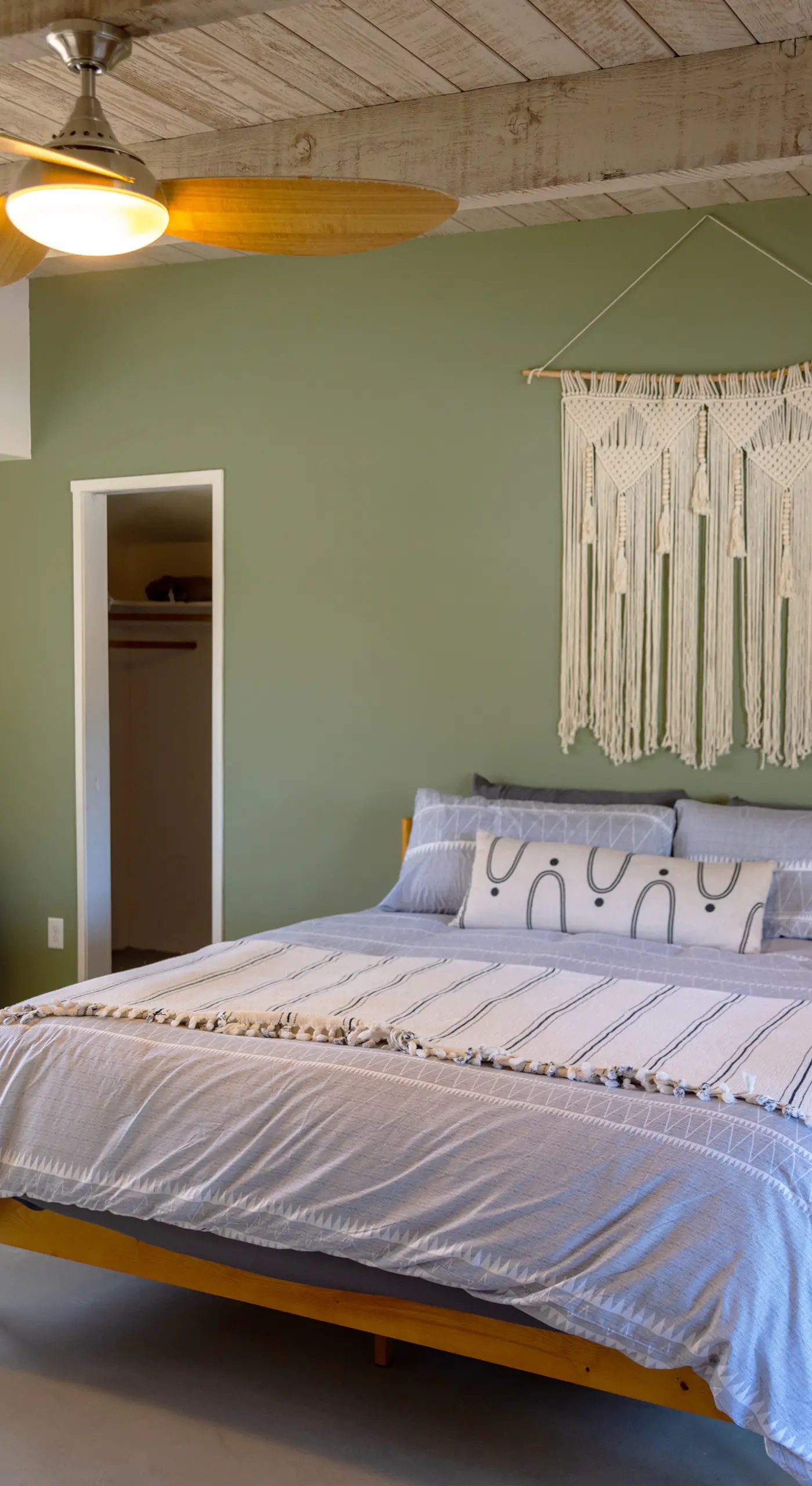 Pool & Mtn View! Designer Borrego Springs Hideaway