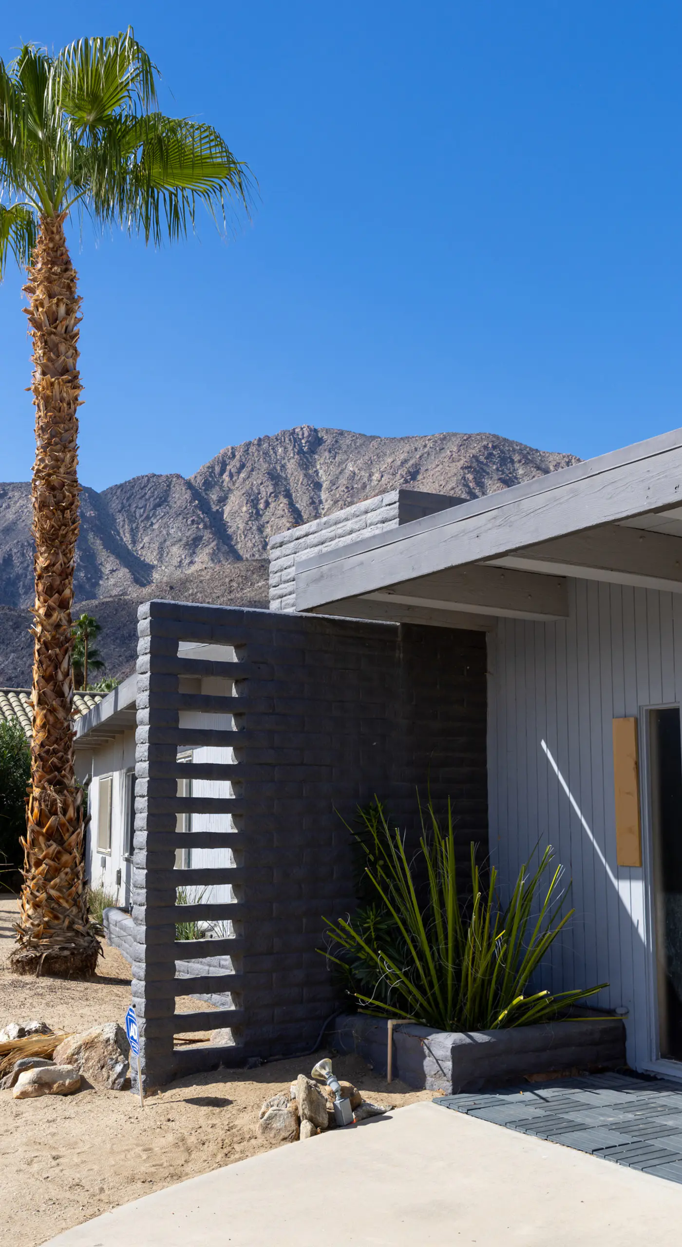 Pool & Mtn View! Designer Borrego Springs Hideaway