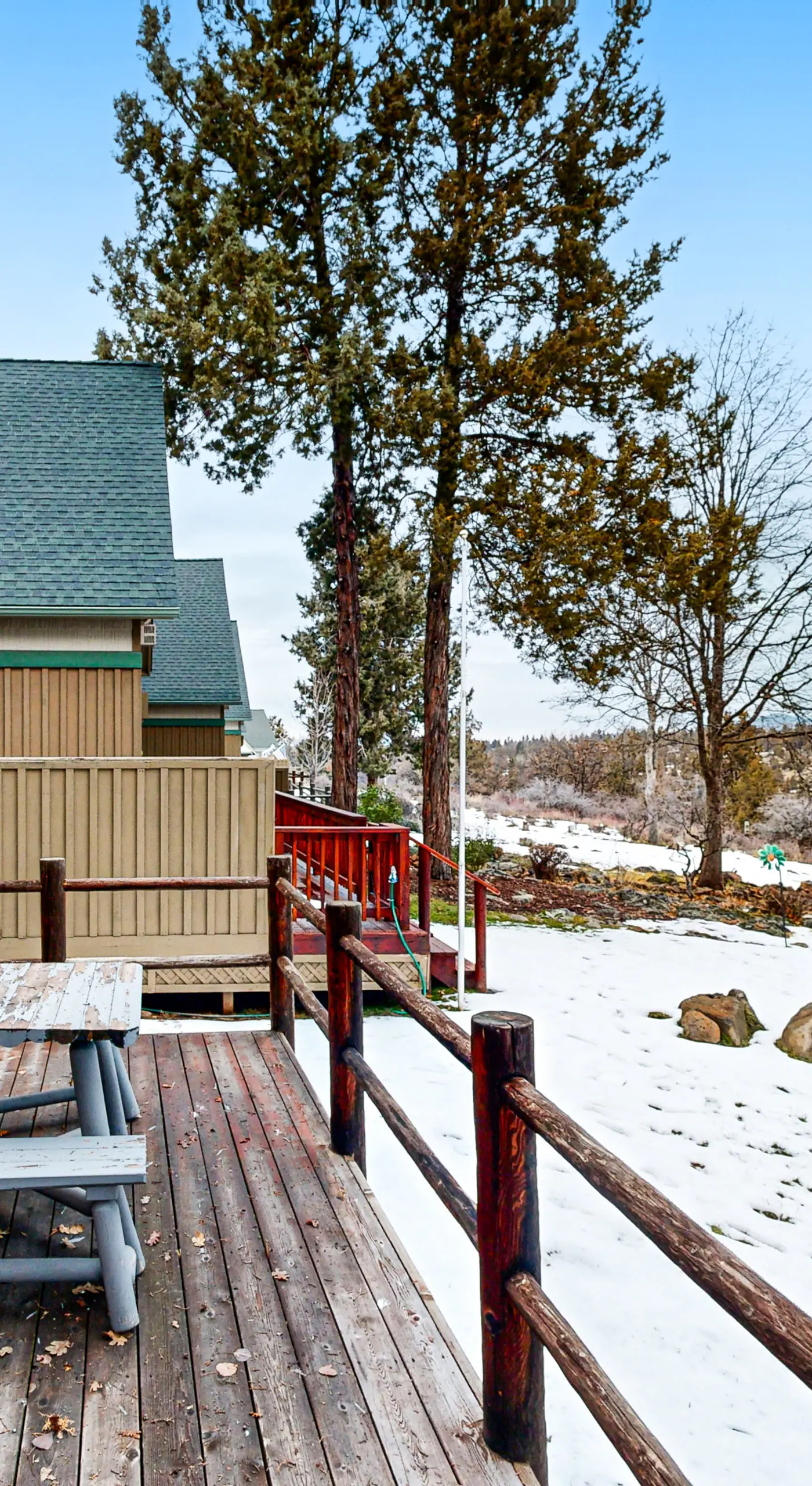 Cabin w/ Mountain Views & Shared Pool & Hot Tub