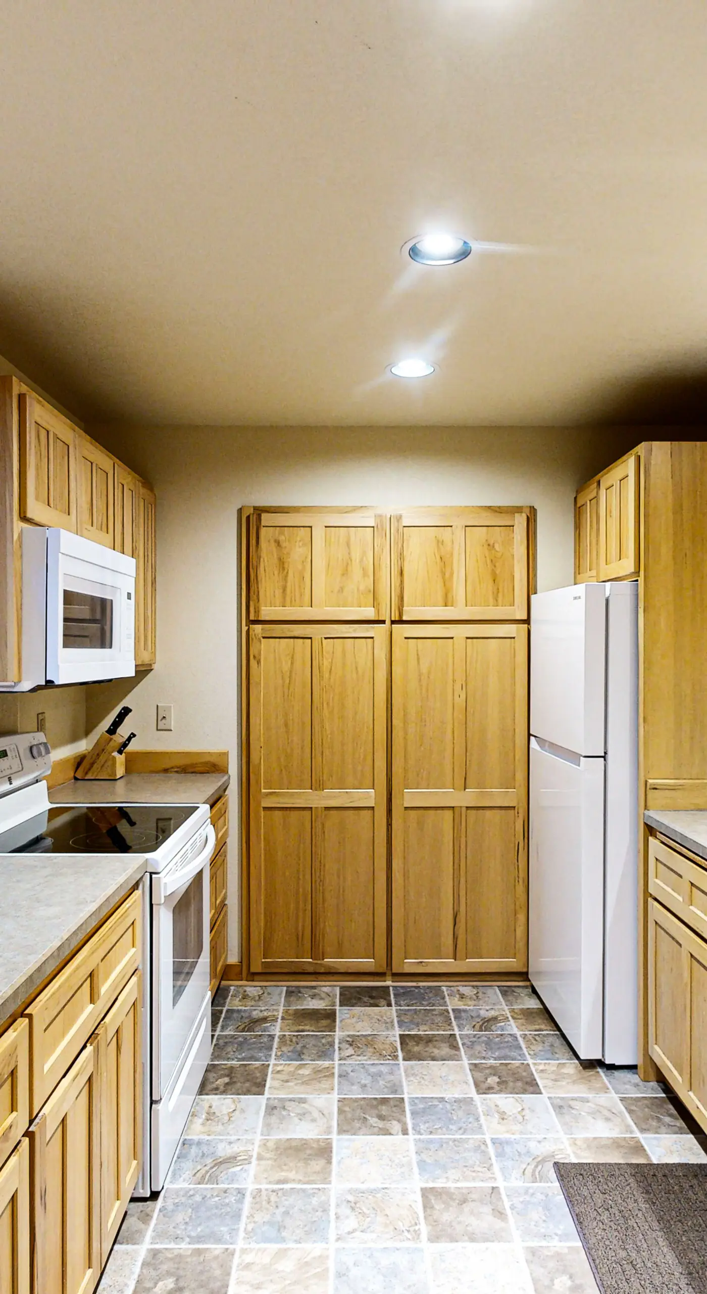 Cabin w/ Mountain Views & Shared Pool & Hot Tub