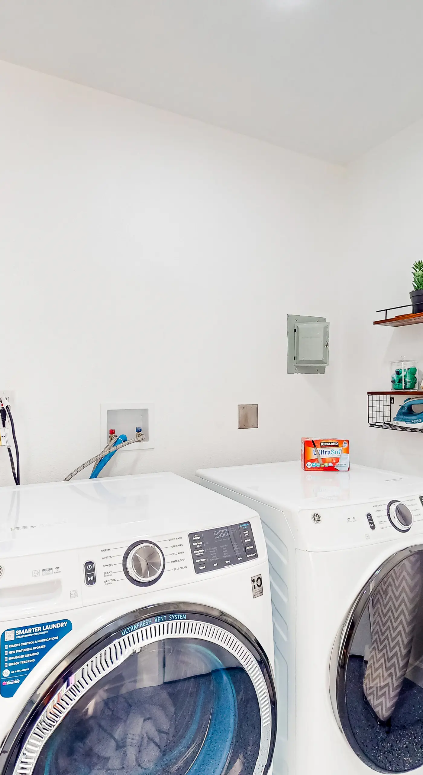 Dog-Friendly Home: Saltwater Pool, Fire Pit, Games