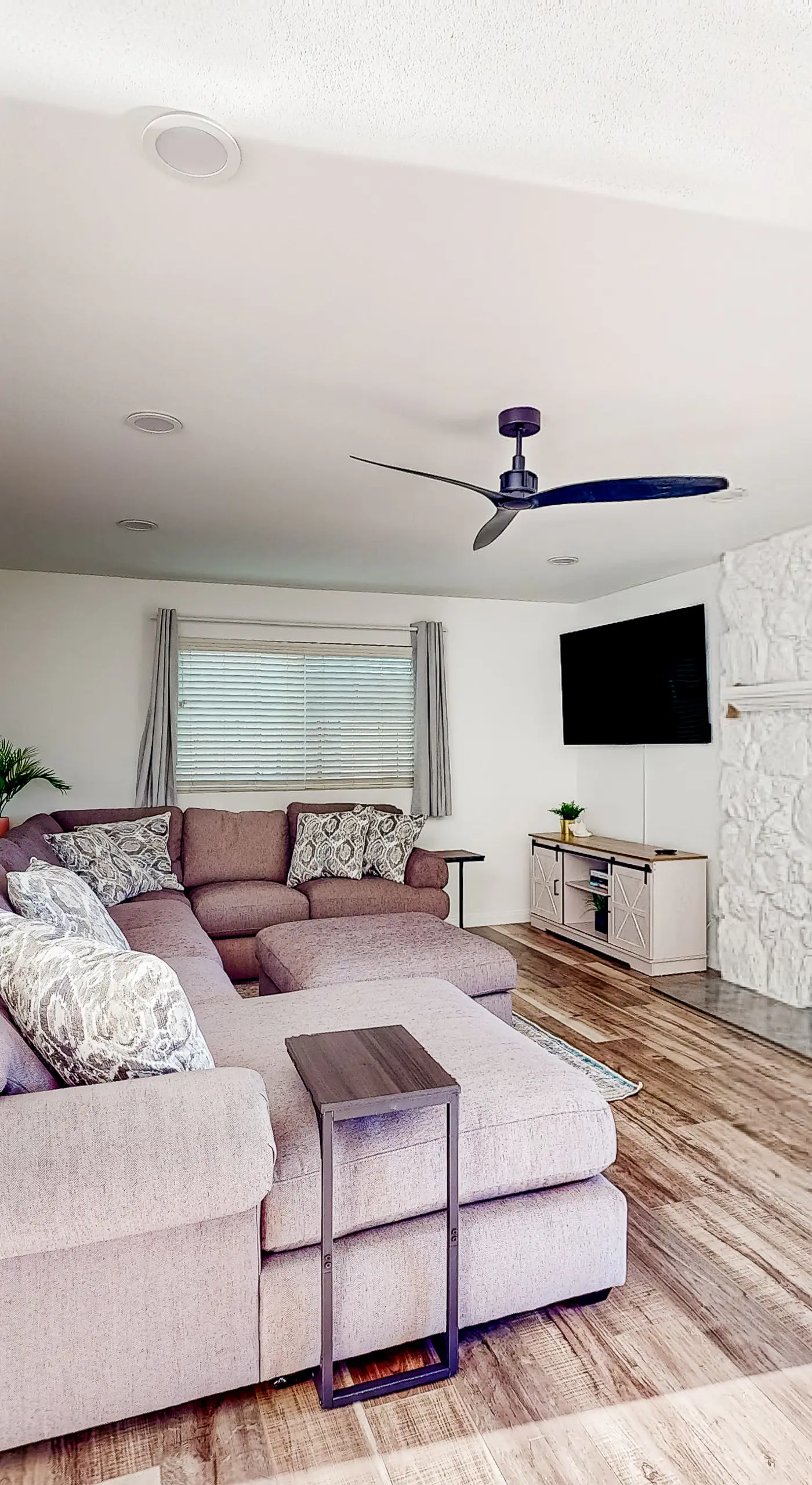 Dog-Friendly Home: Saltwater Pool, Fire Pit, Games