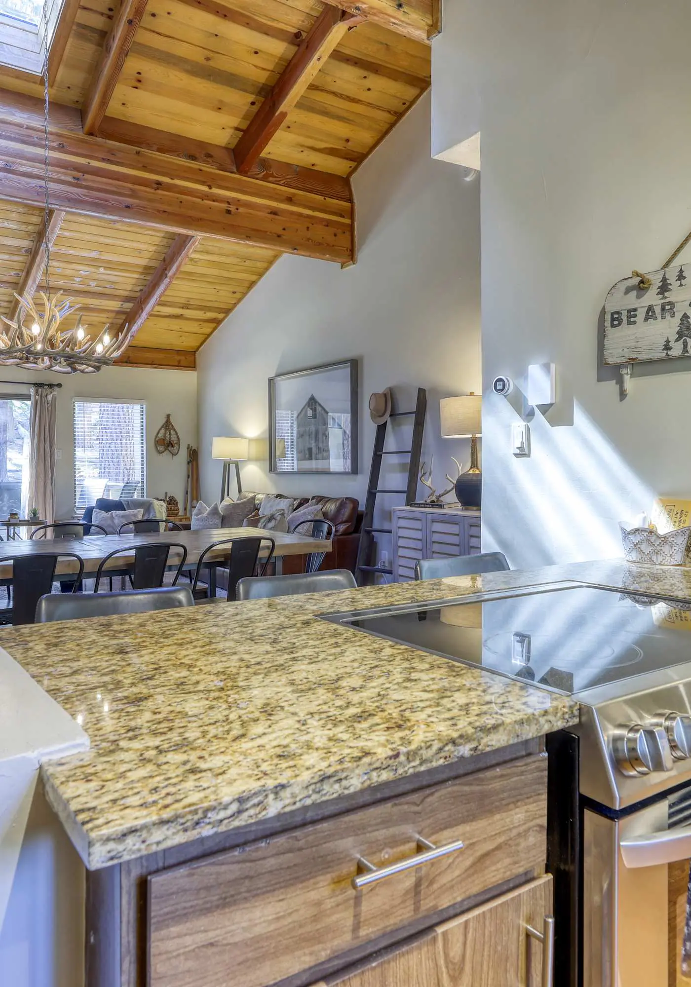 Slopes & Shores Chalet