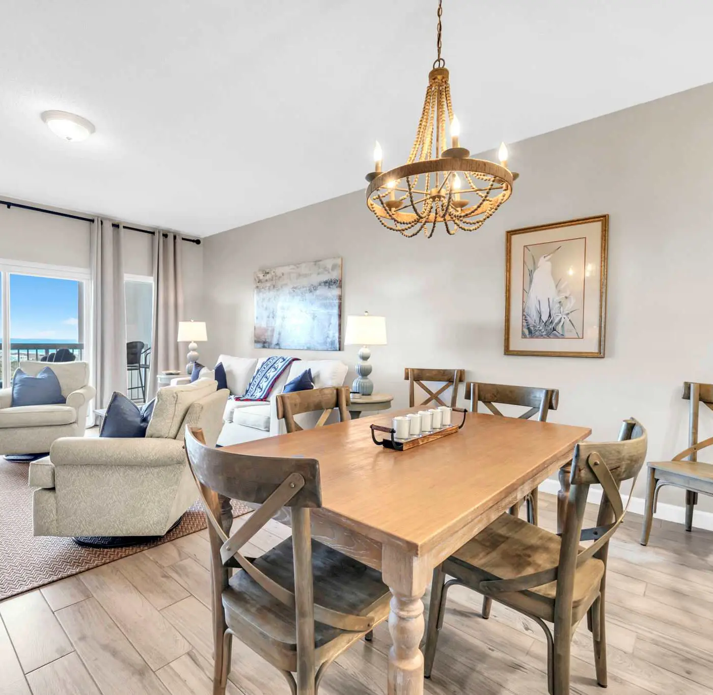 Vibrant condo with Resort amenities near beach