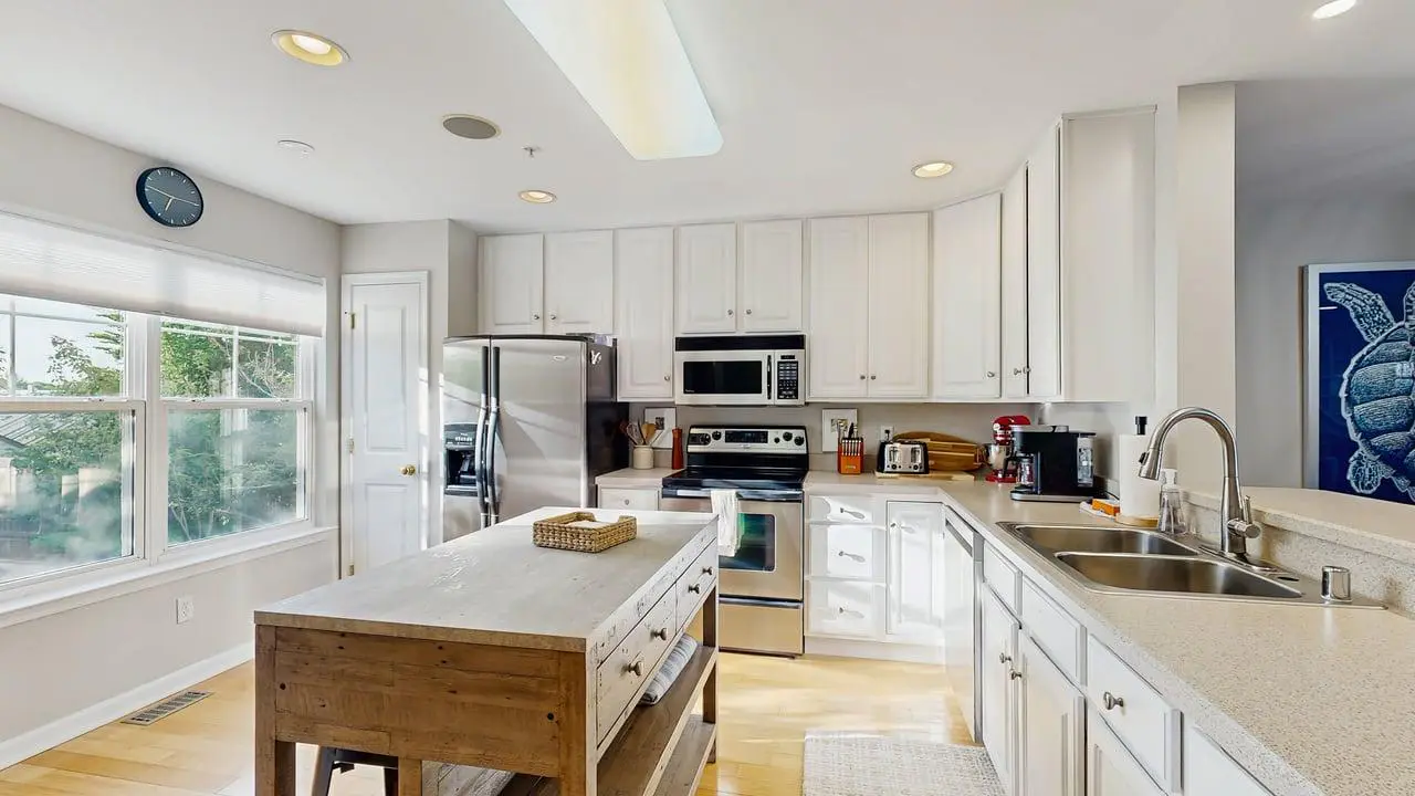 Canal Landing townhouse with community pool
