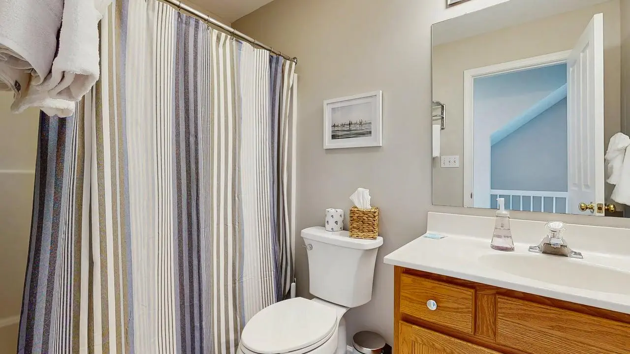 Canal Landing townhouse with community pool