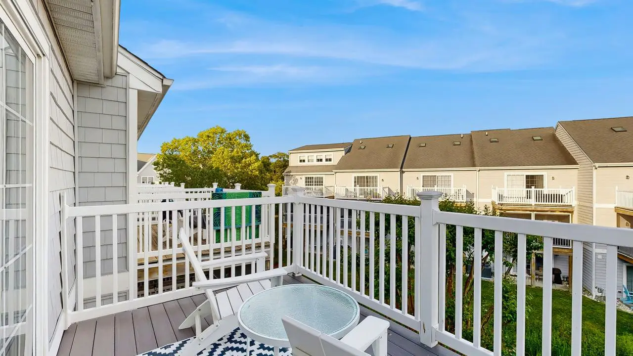Canal Landing townhouse with community pool