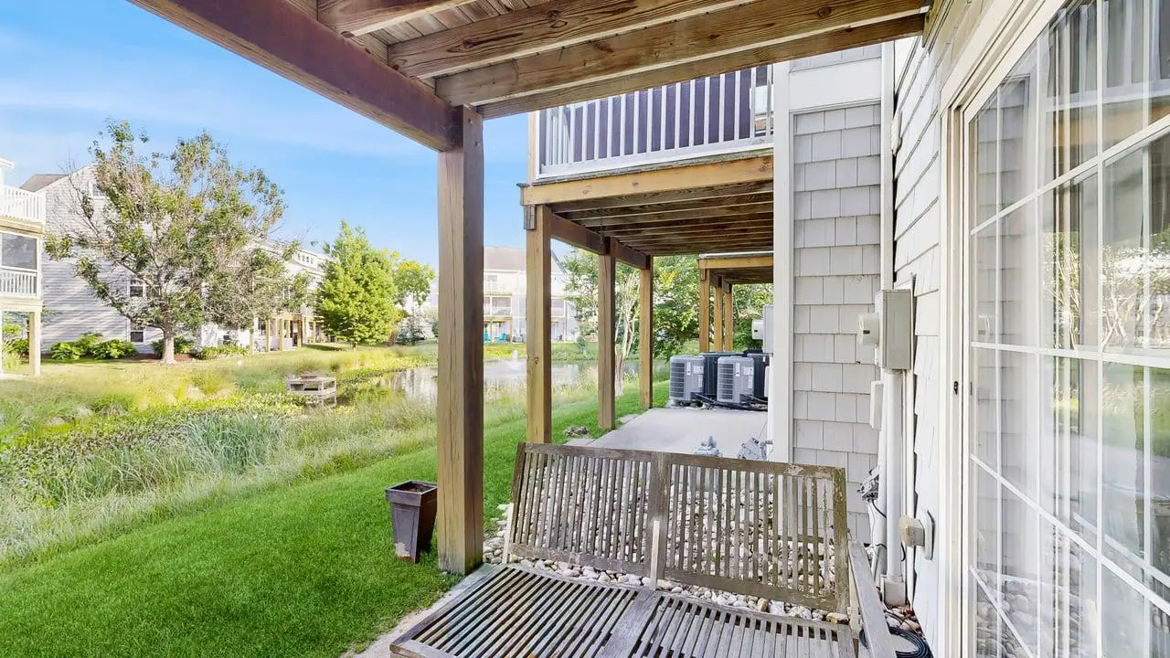 Canal Landing townhouse with community pool