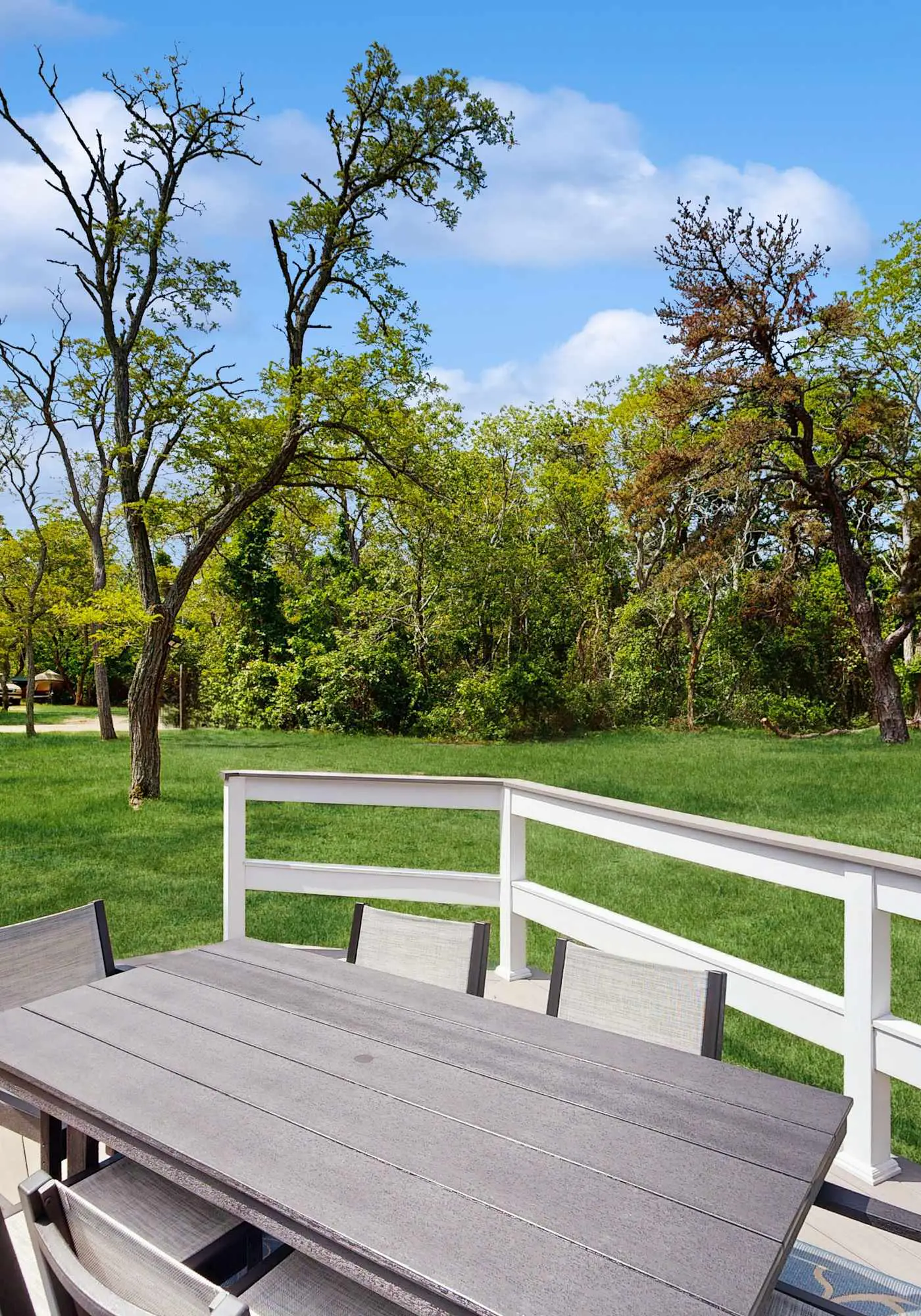 Massasoit Hills House, Close to Beach with AC, Yard & Deck