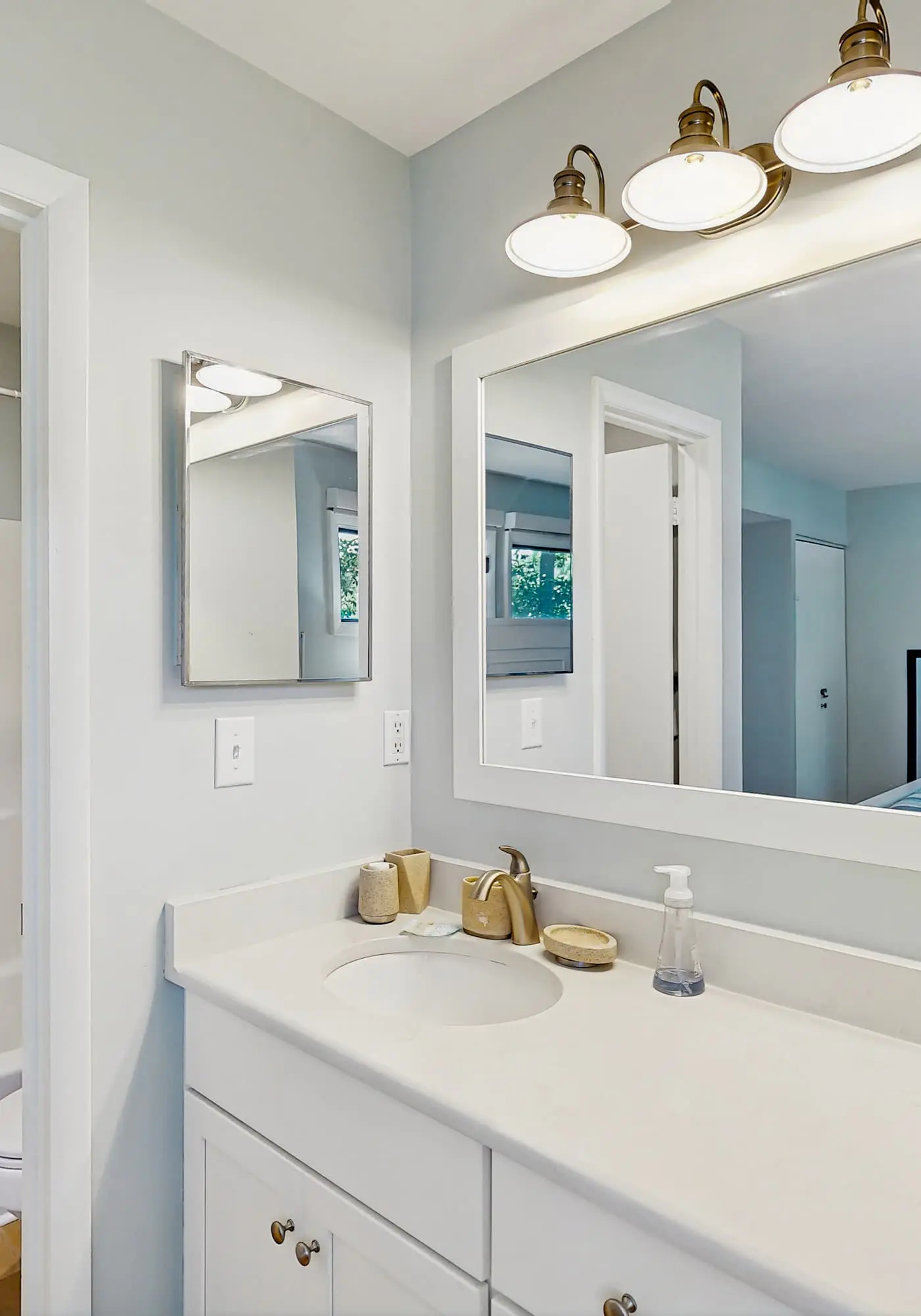 Sea Colony 2nd floor condo with pools, tennis