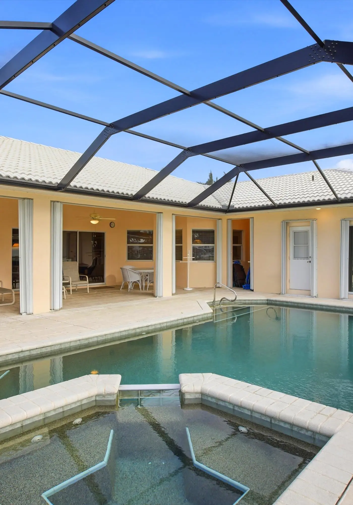 Gorgeous home with private pool & outdoor space, dock