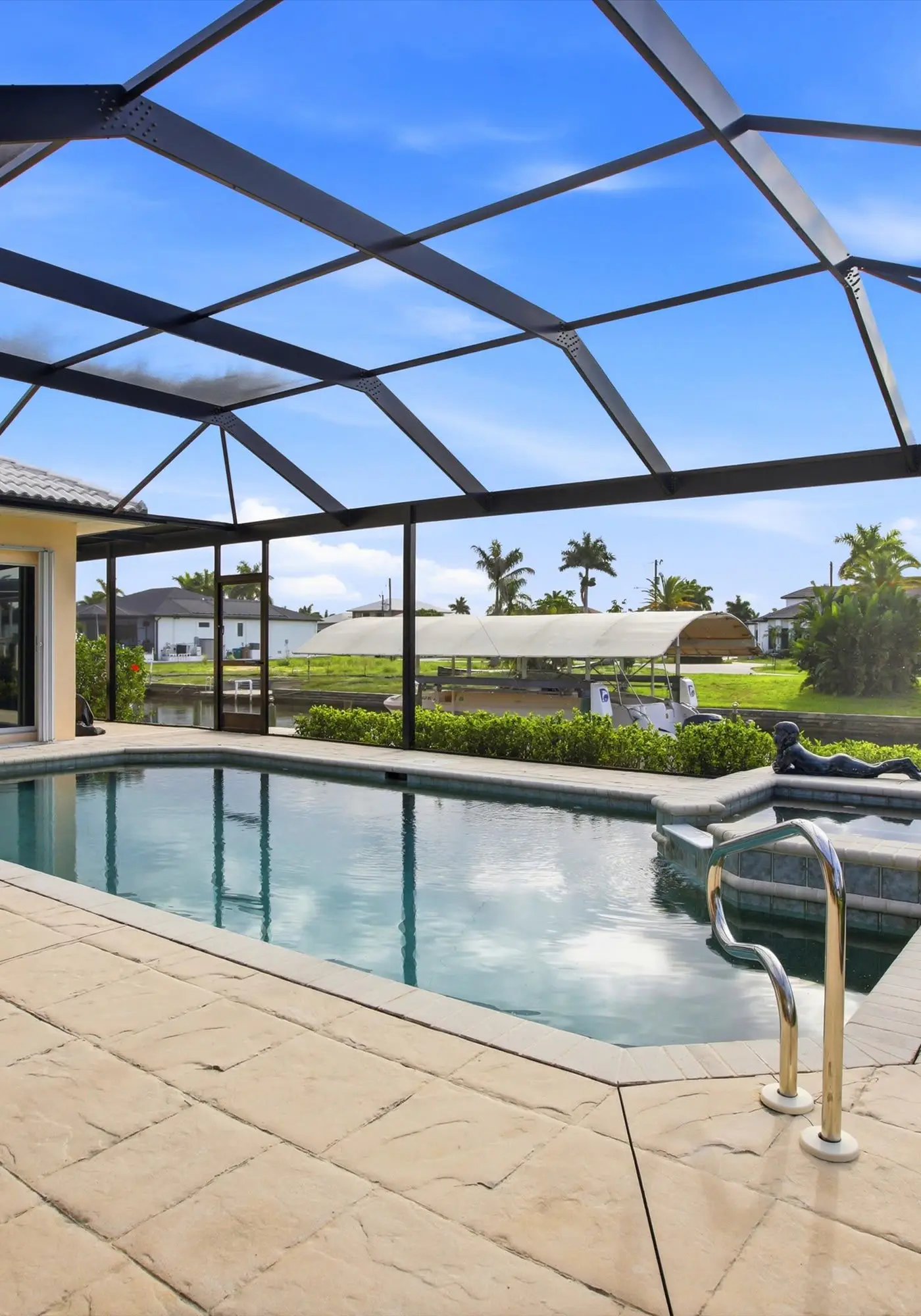 Gorgeous home with private pool & outdoor space, dock