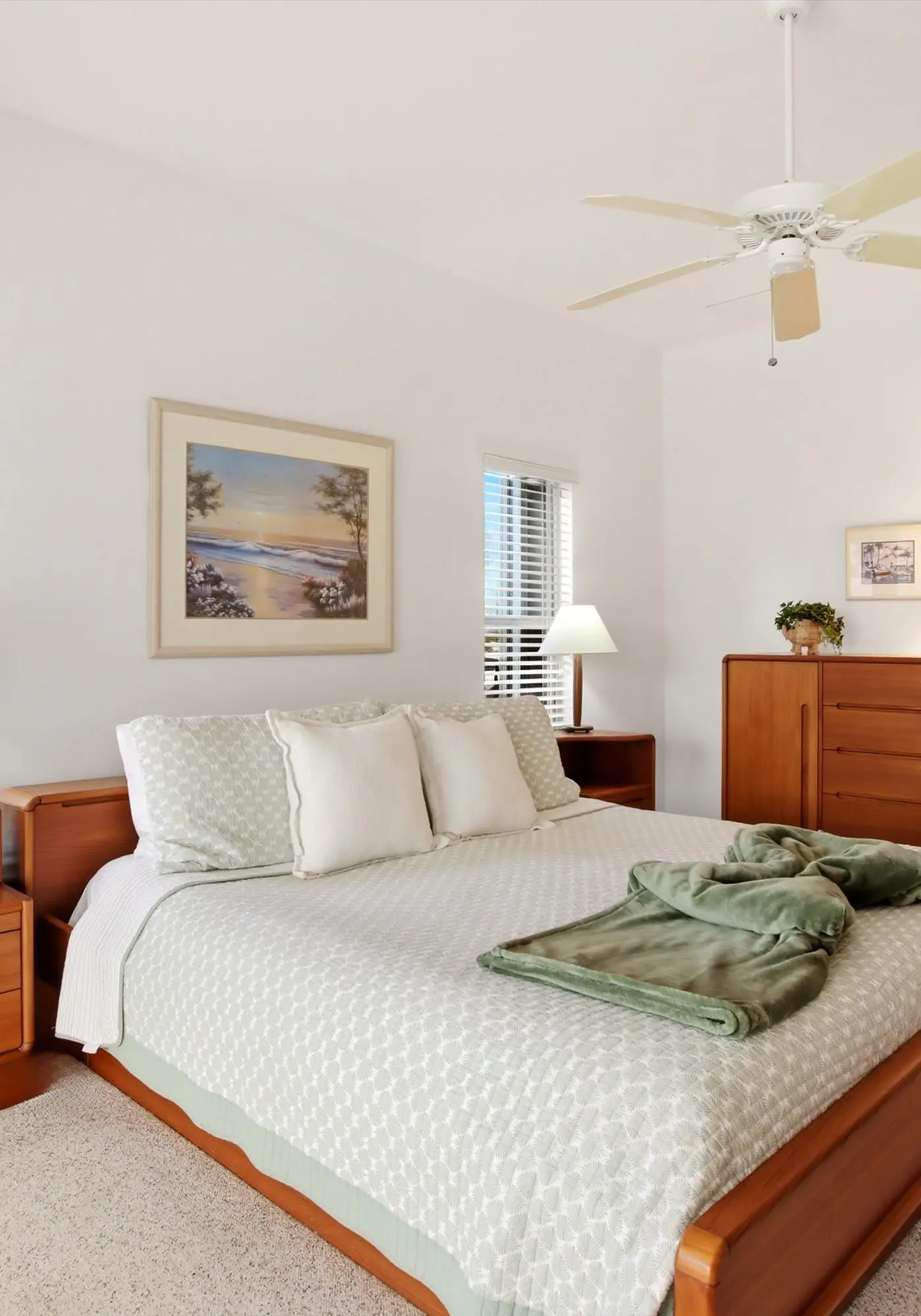 Gorgeous home with private pool & outdoor space, dock