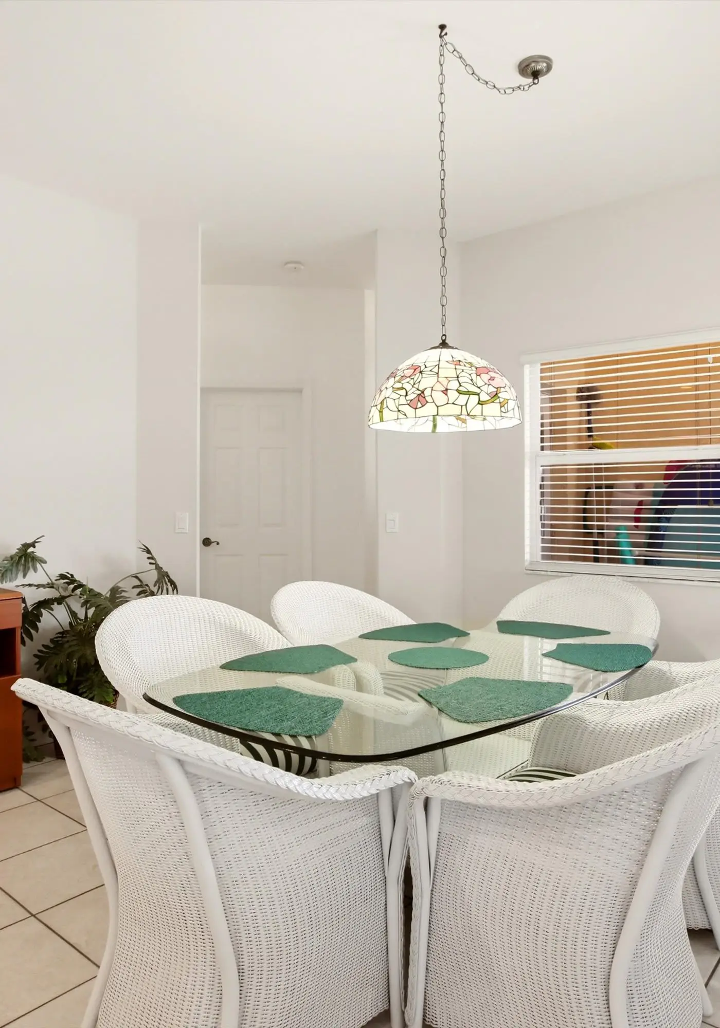 Gorgeous home with private pool & outdoor space, dock
