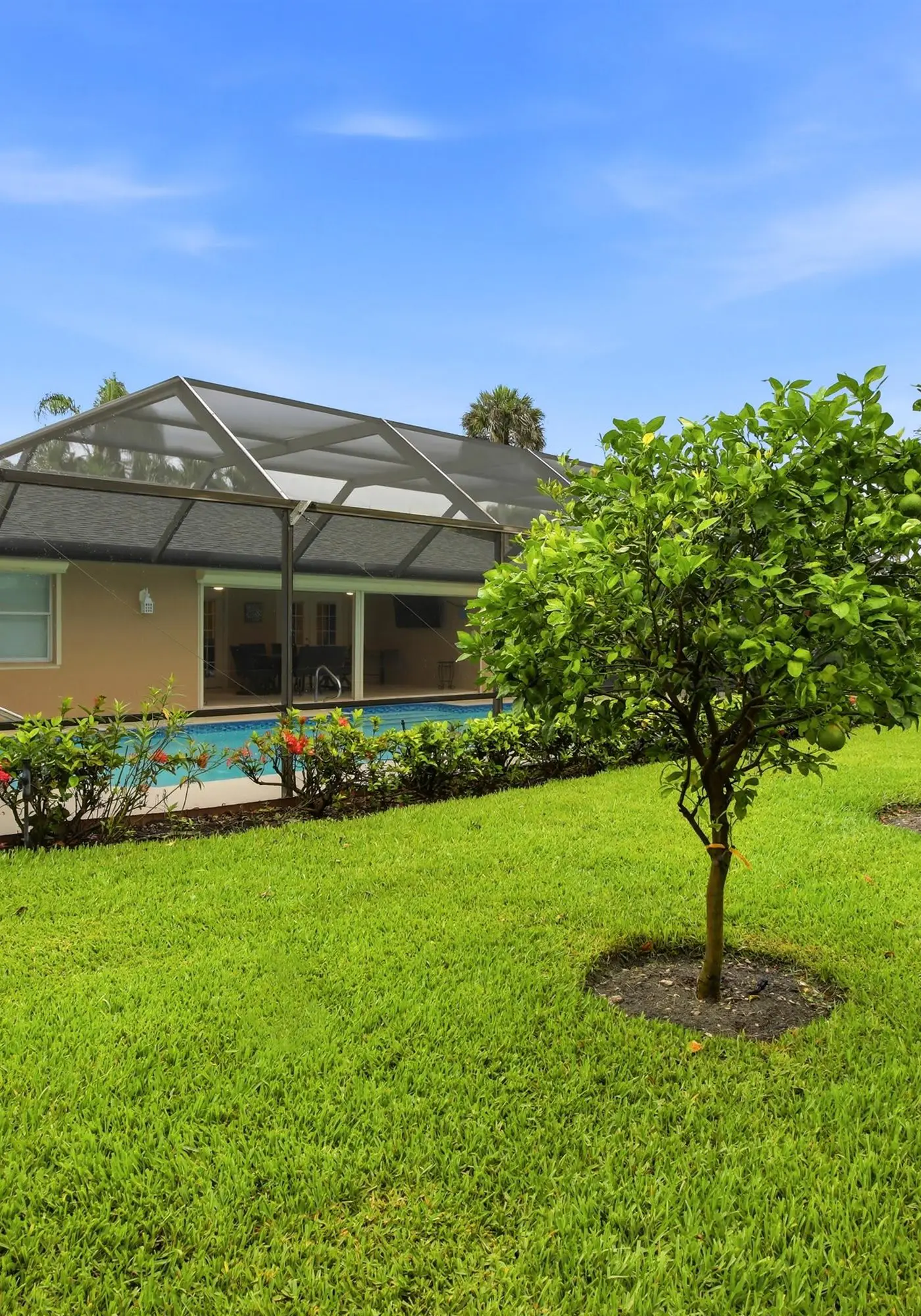 Spacious 3 Bedroom Naples Home with Private Pool and Near Ocean Access