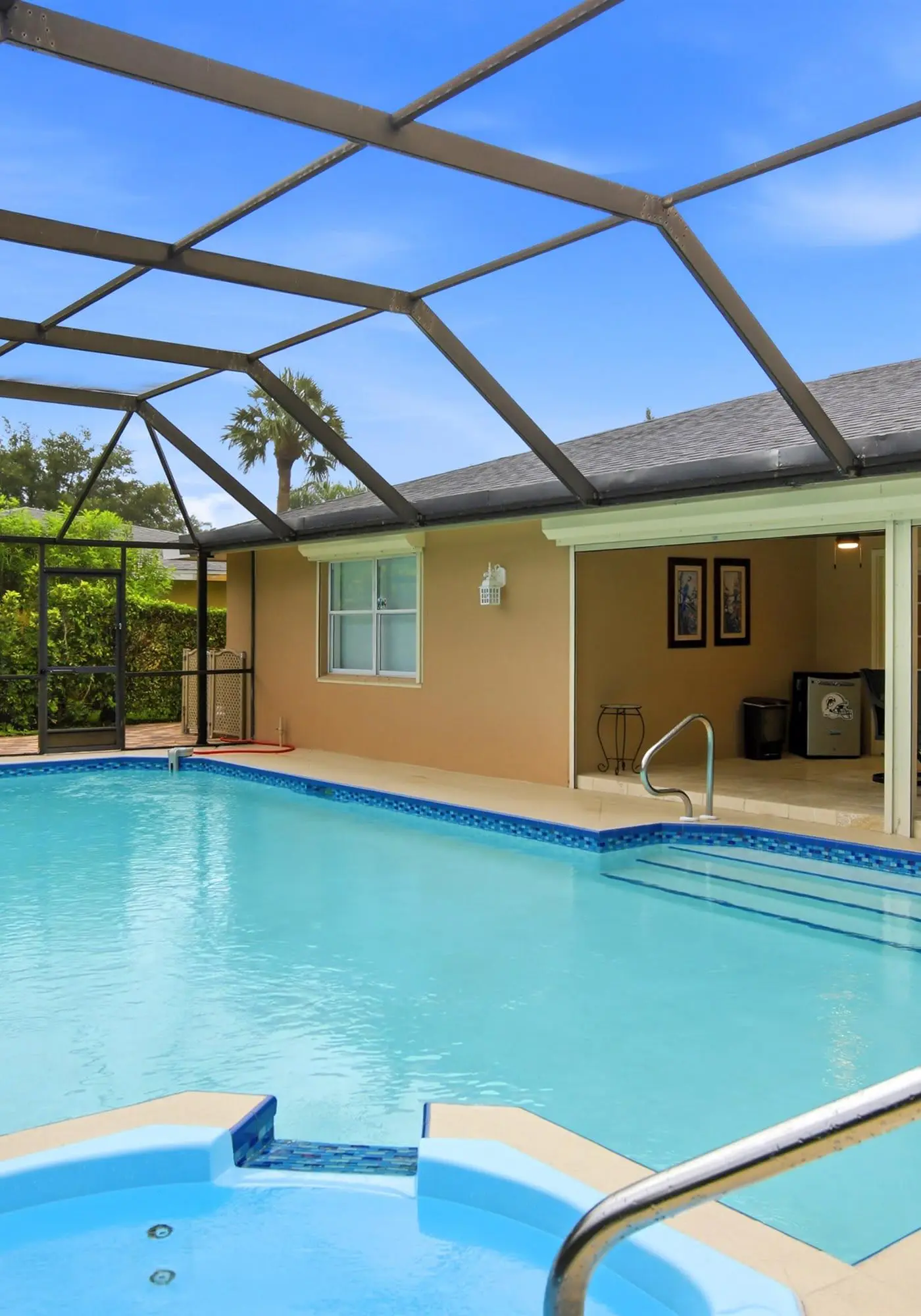 Spacious 3 Bedroom Naples Home with Private Pool and Near Ocean Access
