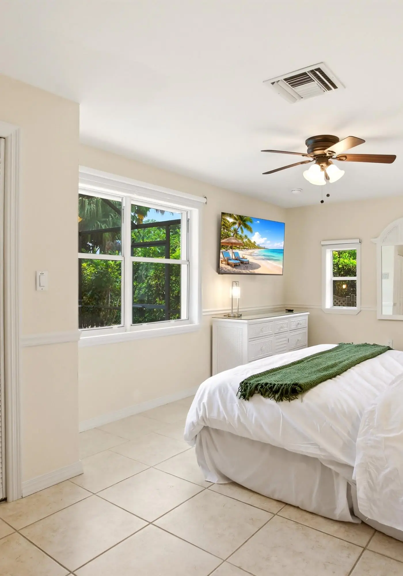 Spacious 3 Bedroom Naples Home with Private Pool and Near Ocean Access