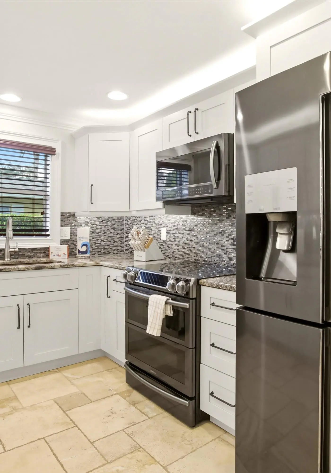Spacious 3 Bedroom Naples Home with Private Pool and Near Ocean Access