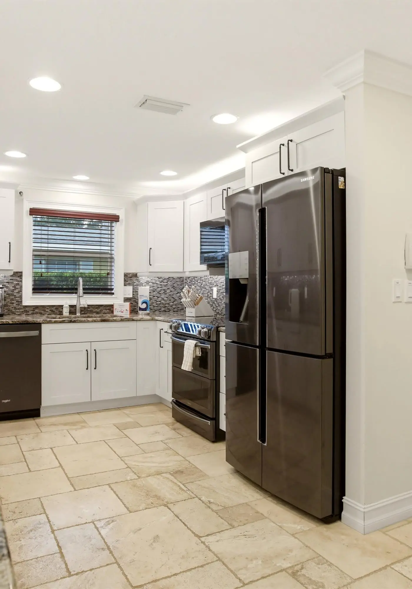 Spacious 3 Bedroom Naples Home with Private Pool and Near Ocean Access