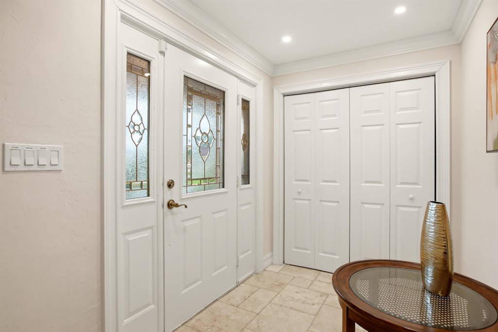 Spacious 3 Bedroom Naples Home with Private Pool and Near Ocean Access