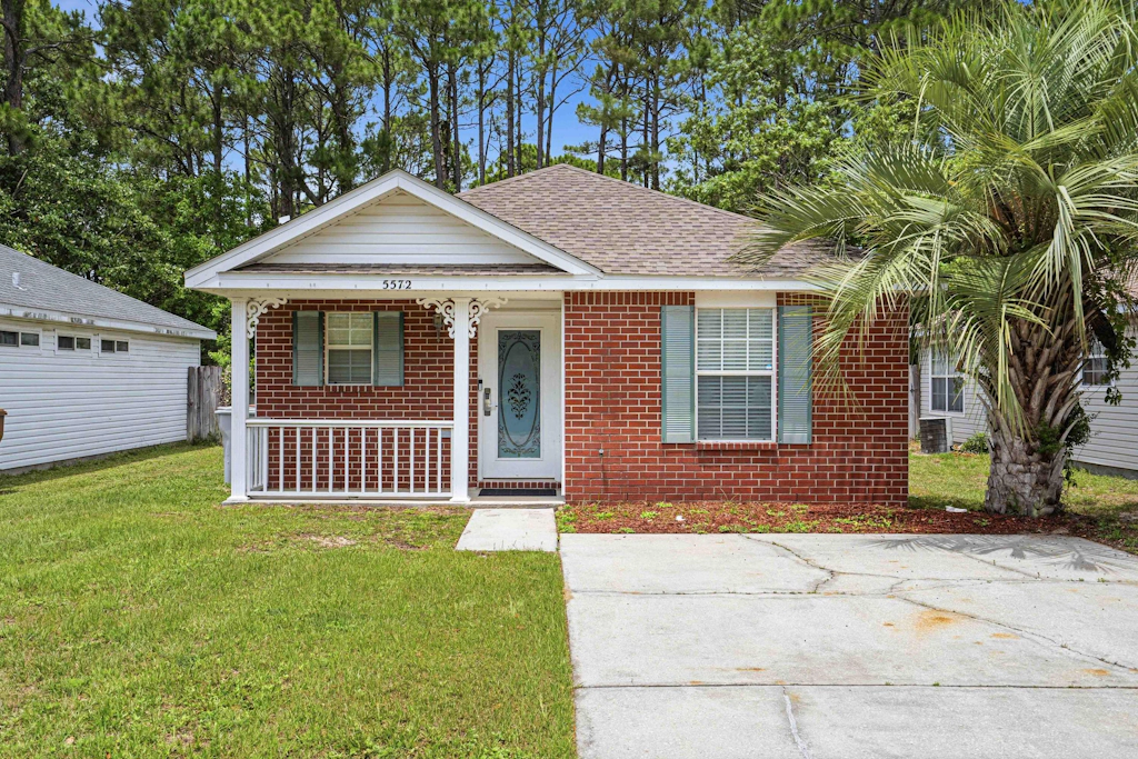 Retreat in Quiet Neighborhood