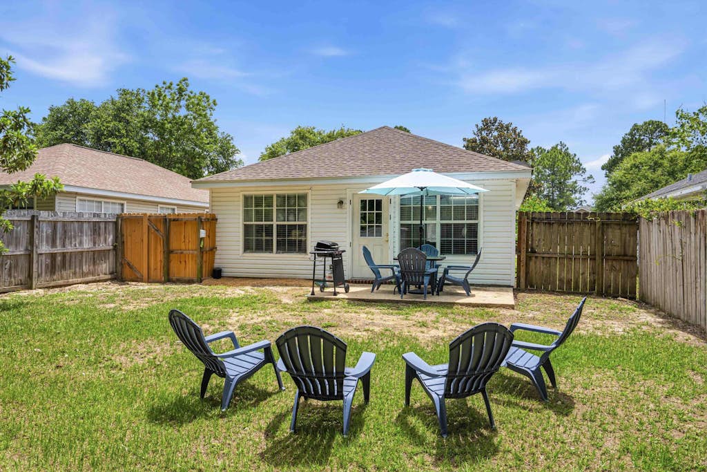 Retreat in Quiet Neighborhood