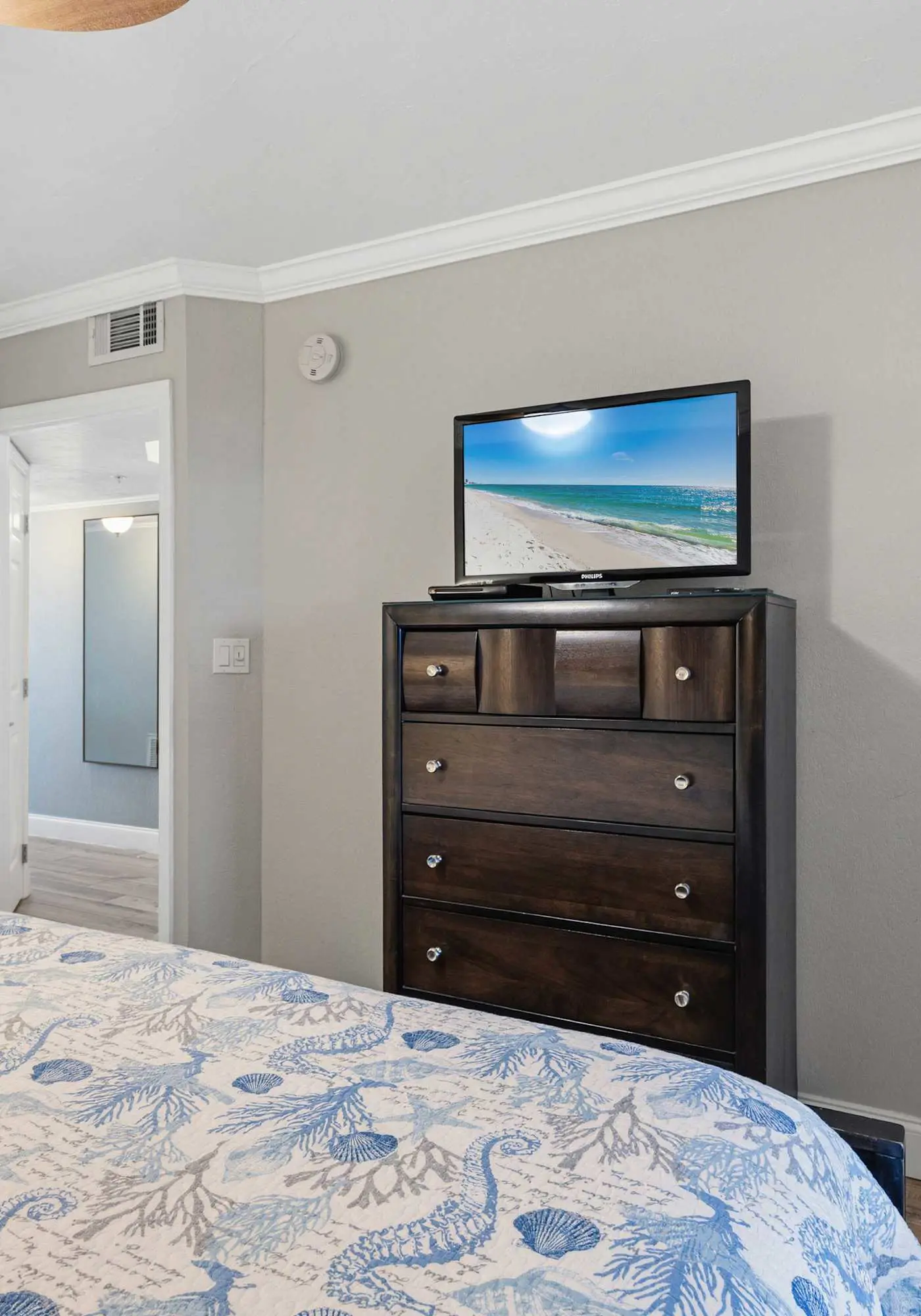 Islander Beach Resort Condo, Ocean Views, Pool 