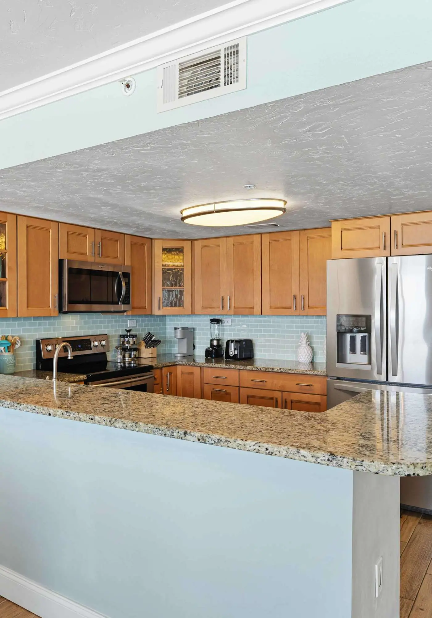 Islander Beach Resort Condo, Ocean Views, Pool 