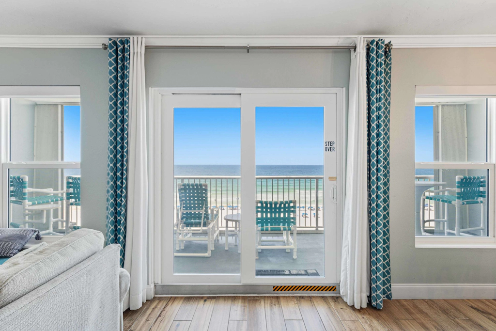 Islander Beach Resort Condo, Ocean Views, Pool