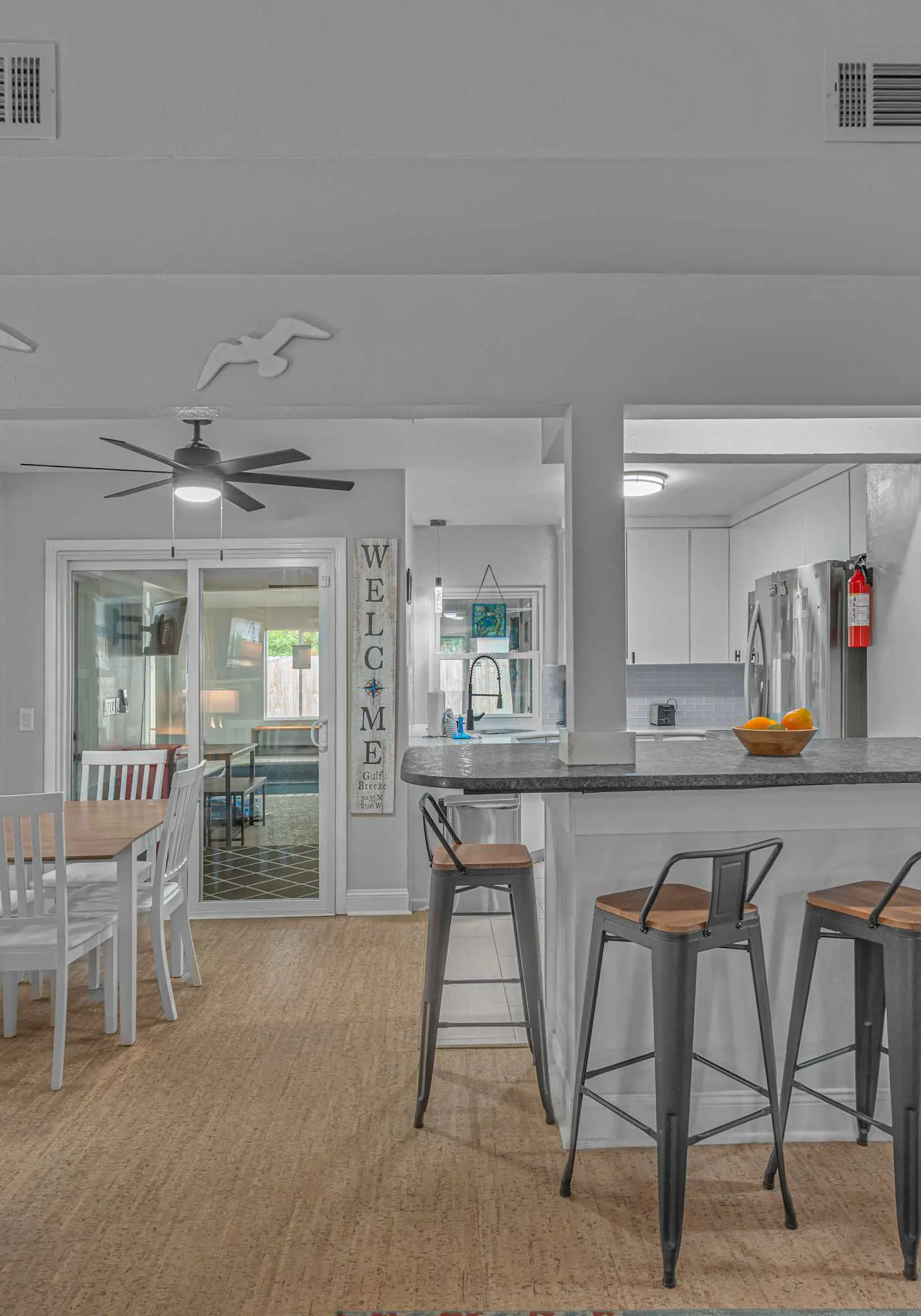 3BR Home, Indoor Pool, Hot Tub, Dog Friendly 