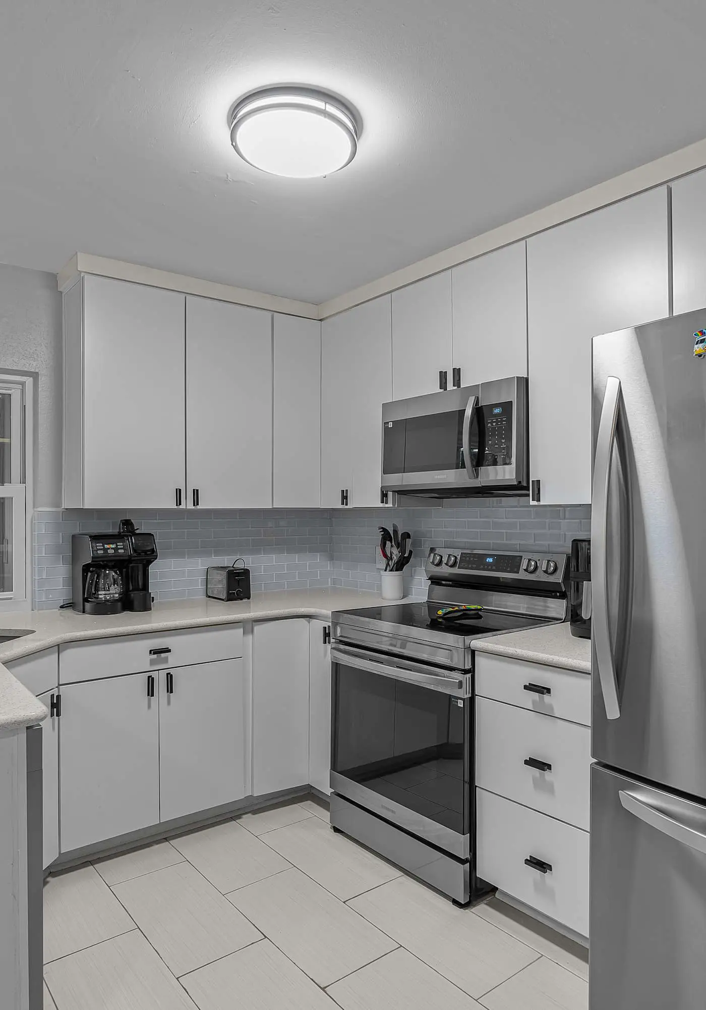 3BR Home, Indoor Pool, Hot Tub, Dog Friendly 