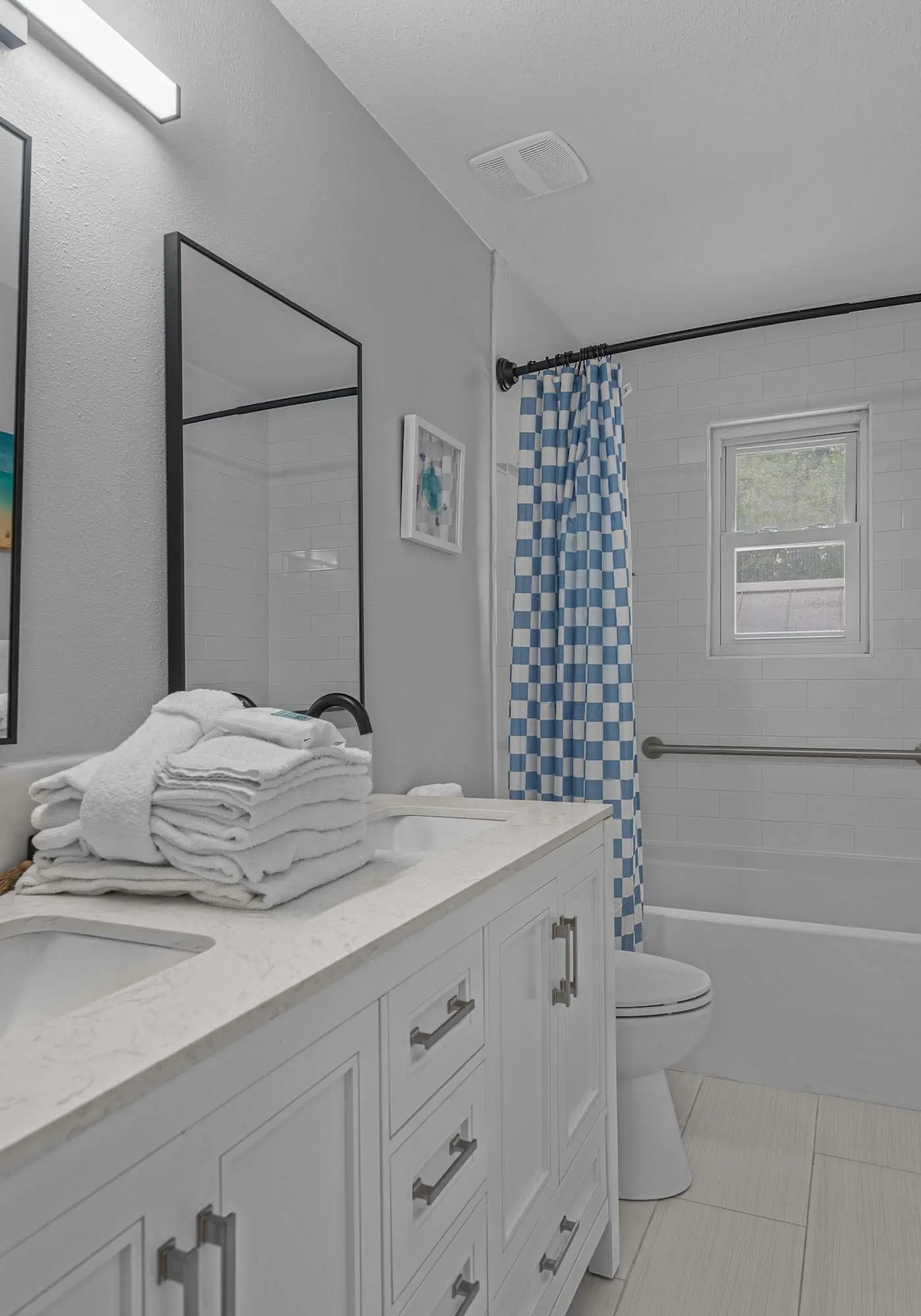 3BR Home, Indoor Pool, Hot Tub, Dog Friendly 