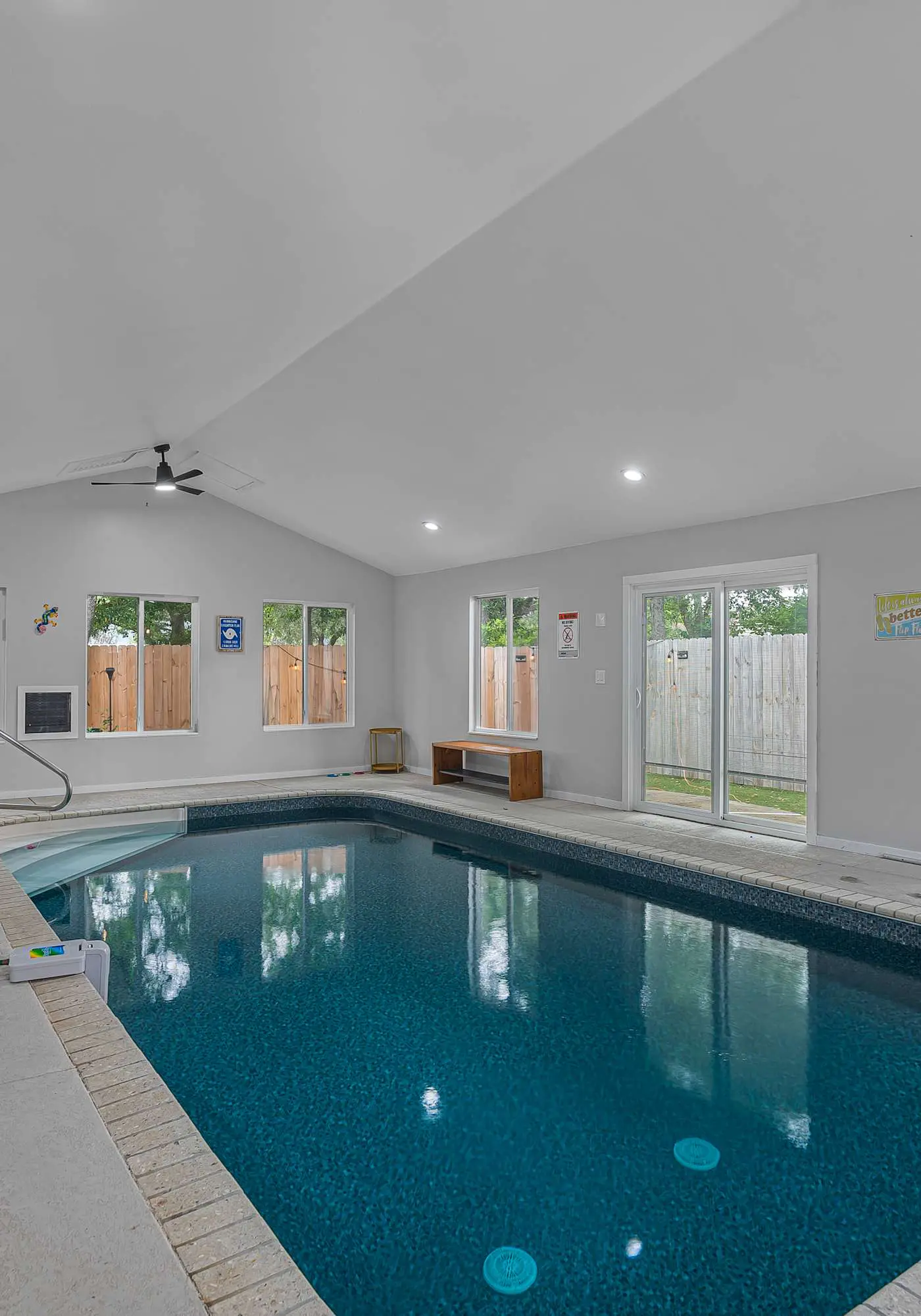 3BR Home, Indoor Pool, Hot Tub, Dog Friendly 