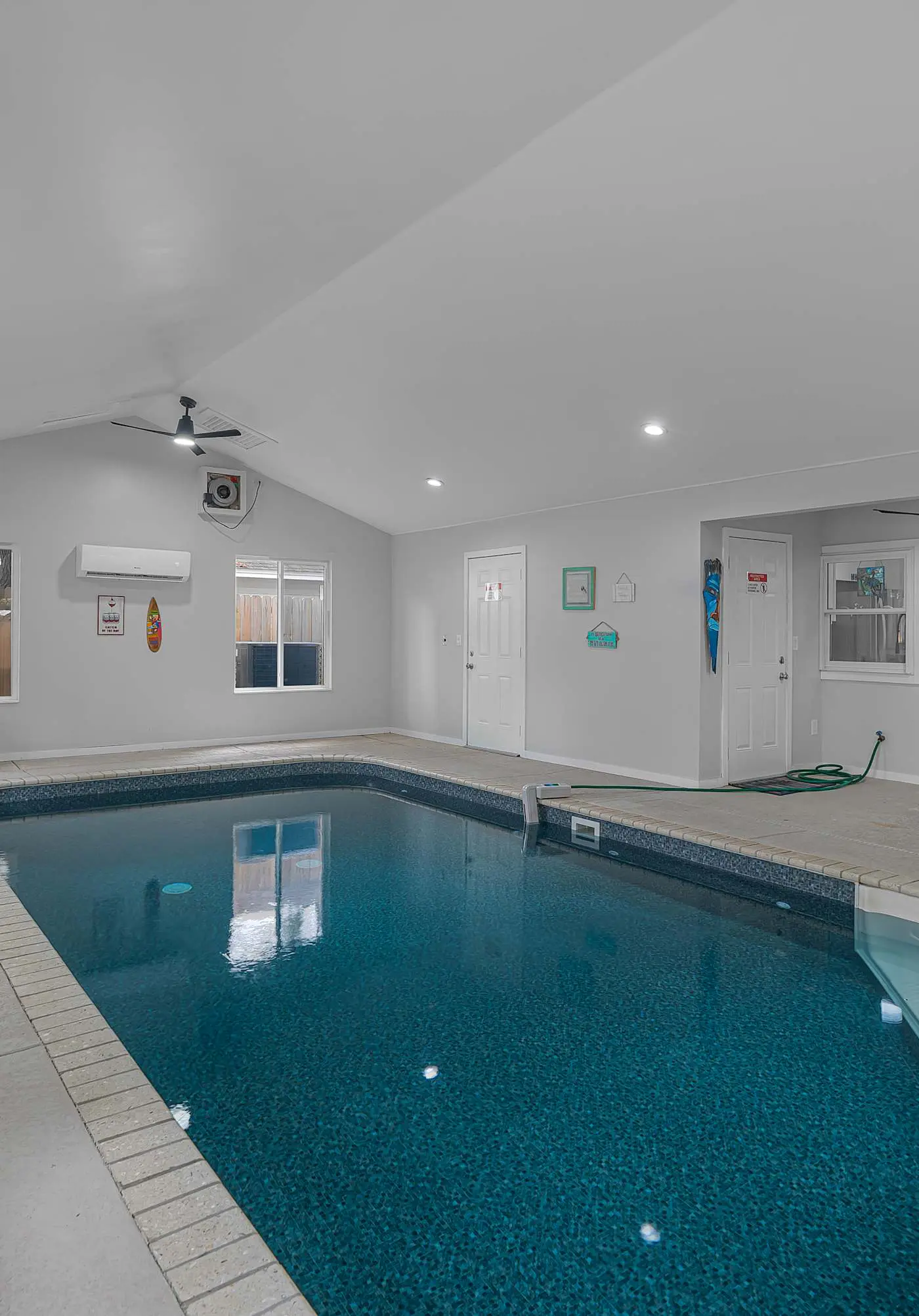 3BR Home, Indoor Pool, Hot Tub, Dog Friendly 