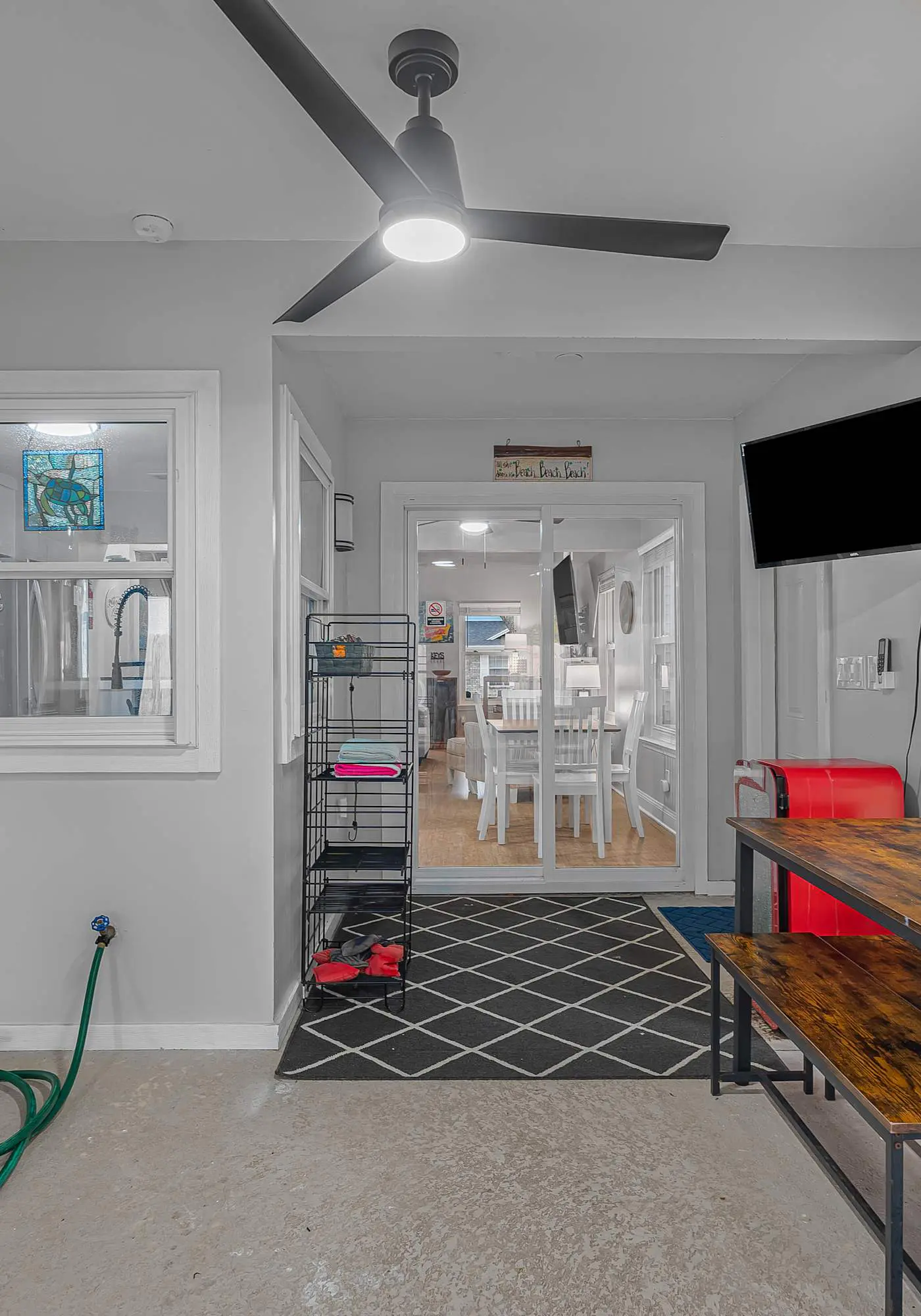 3BR Home, Indoor Pool, Hot Tub, Dog Friendly 
