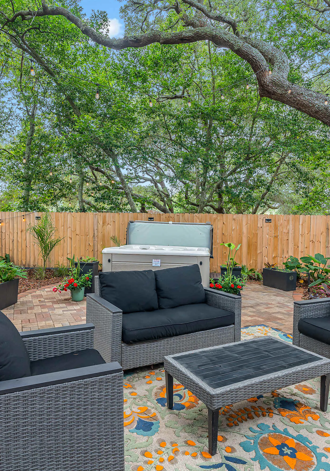 3BR Home, Indoor Pool, Hot Tub, Dog Friendly 