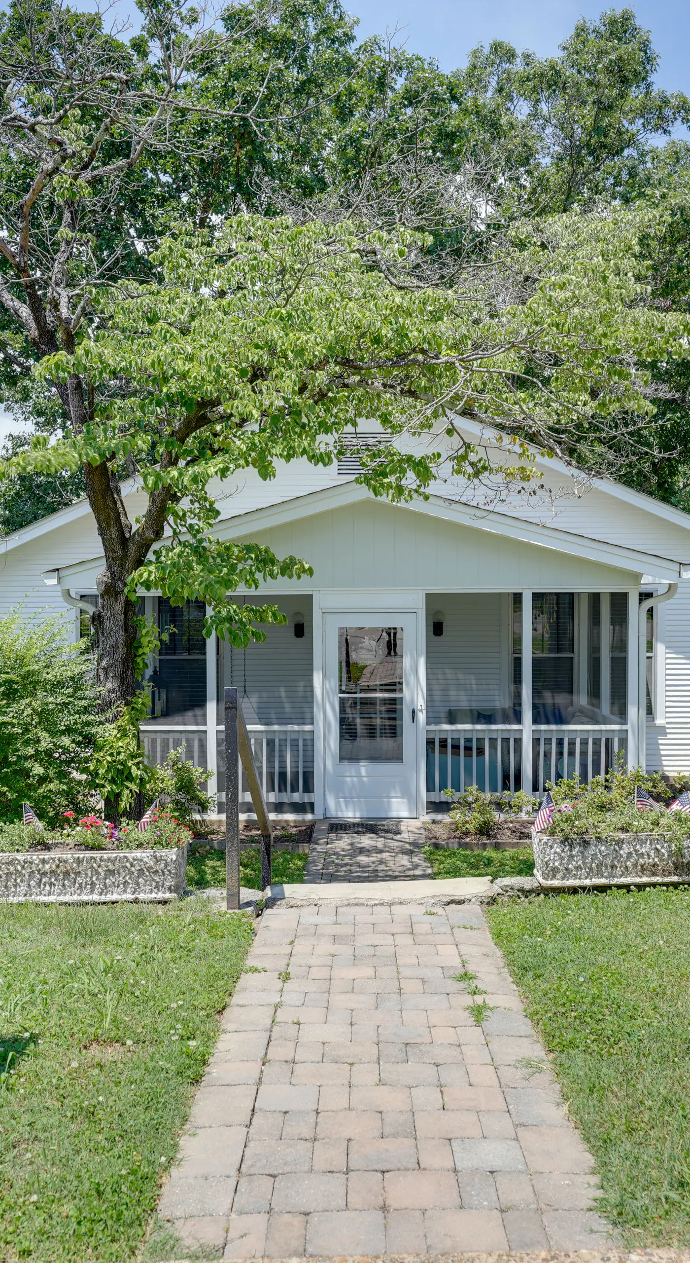 'Carousel Cottage:' North Chattanooga Home!