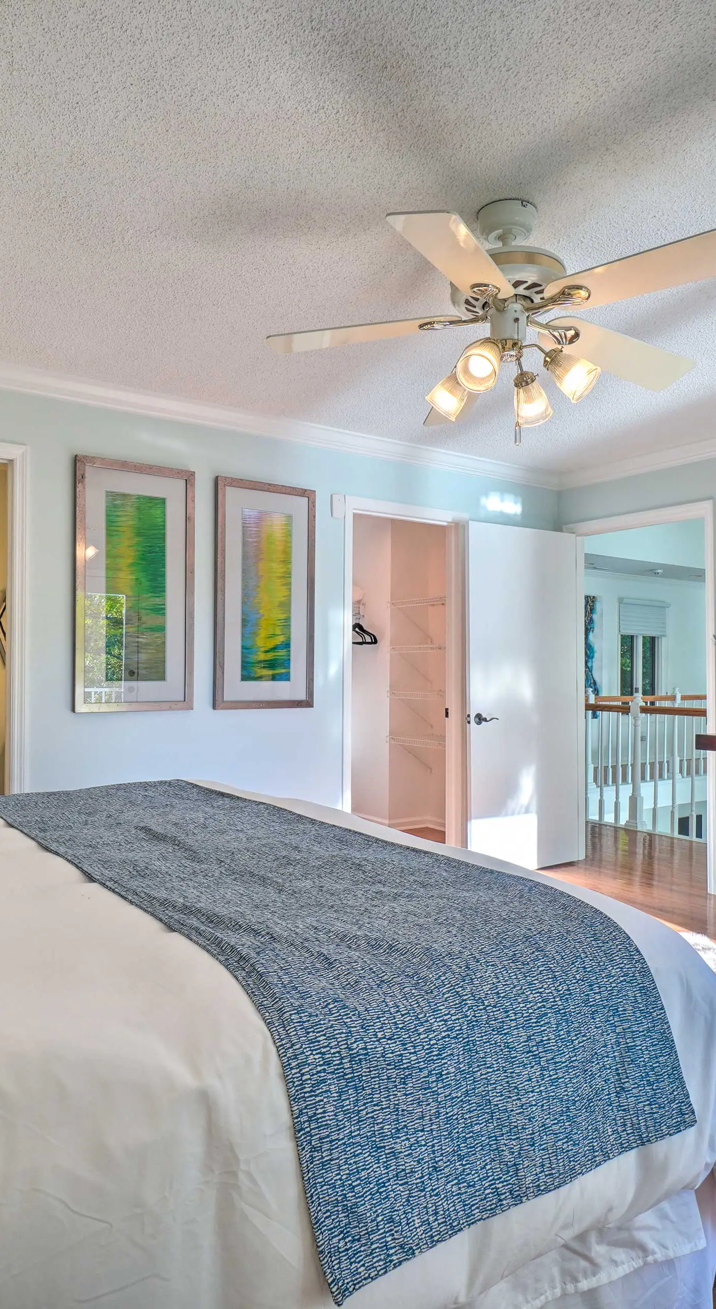Luxe Lake Chickamauga Retreat w/ Boat Dock!