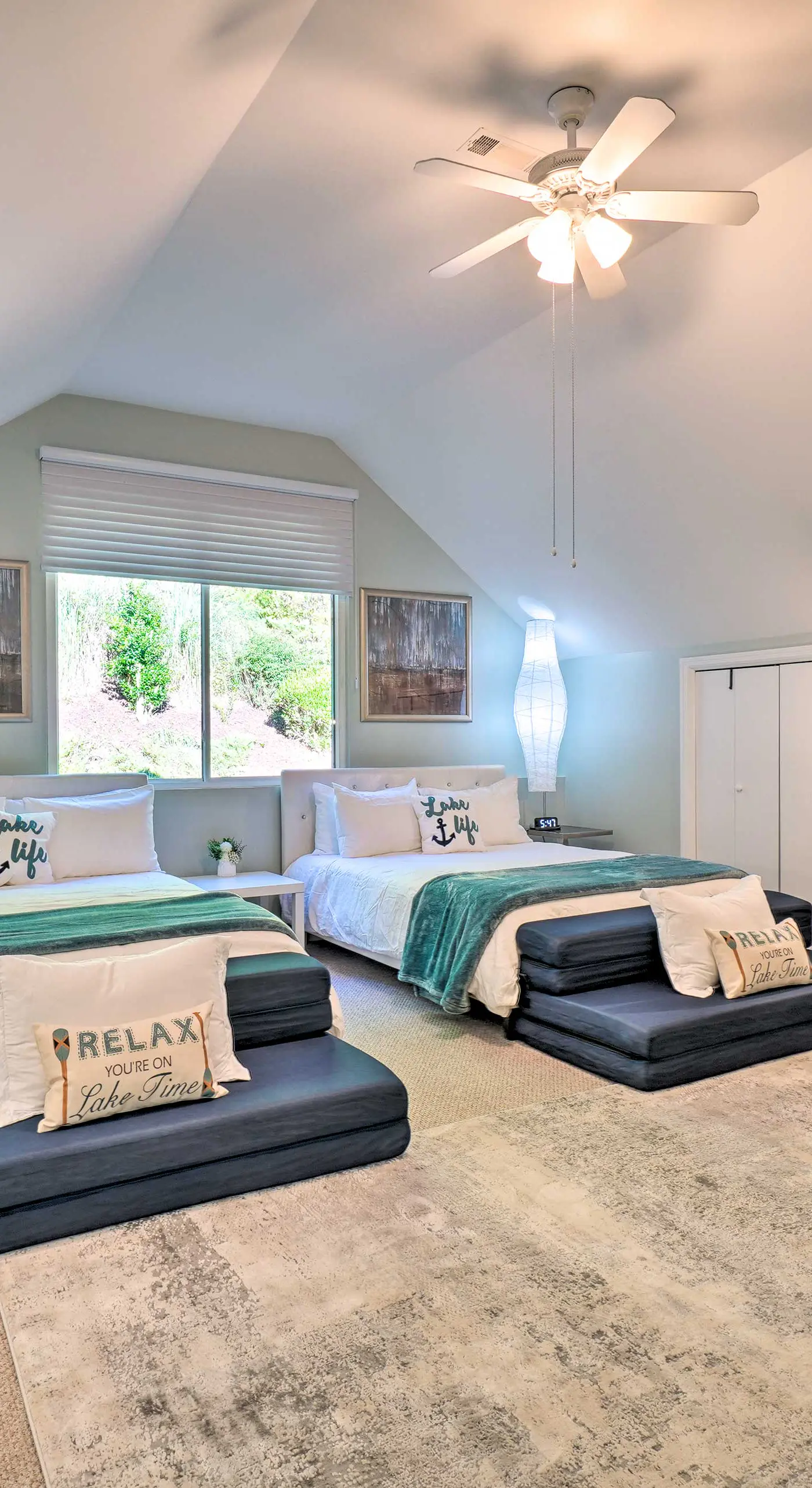 Luxe Lake Chickamauga Retreat w/ Boat Dock!