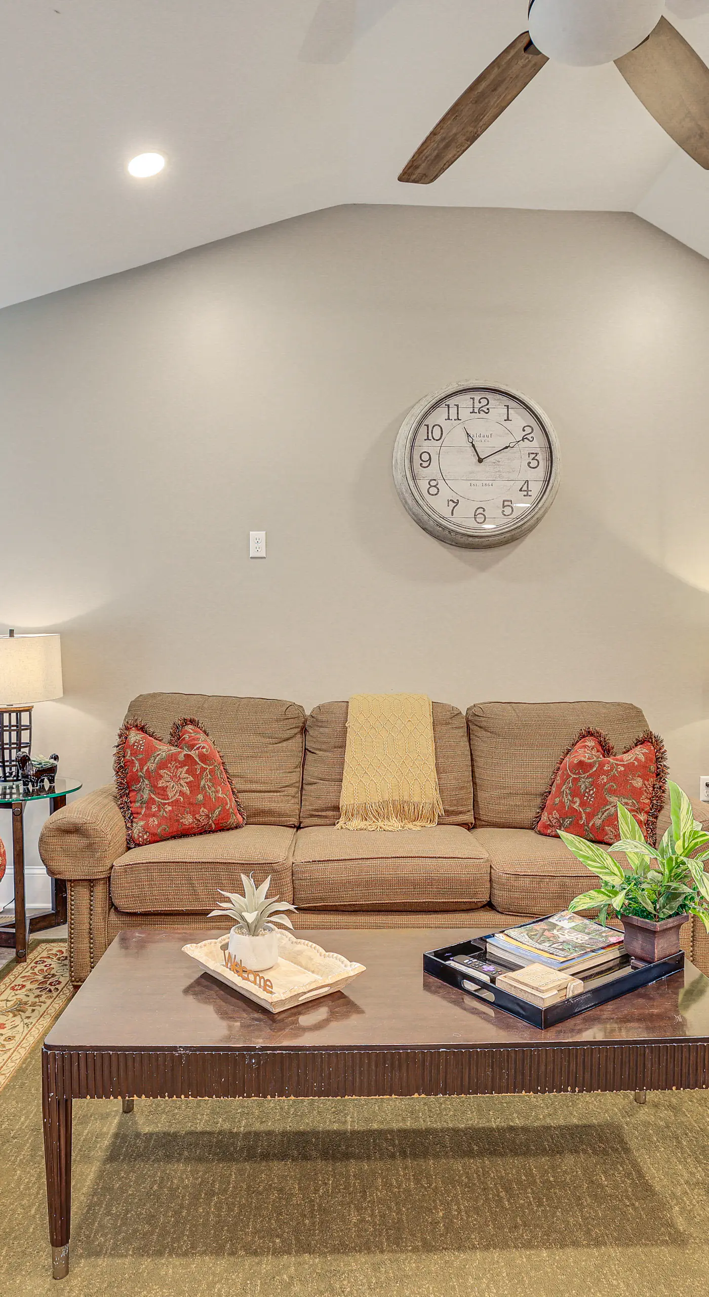 5 Mi to Dtwn Chattanooga: Modern Family Getaway