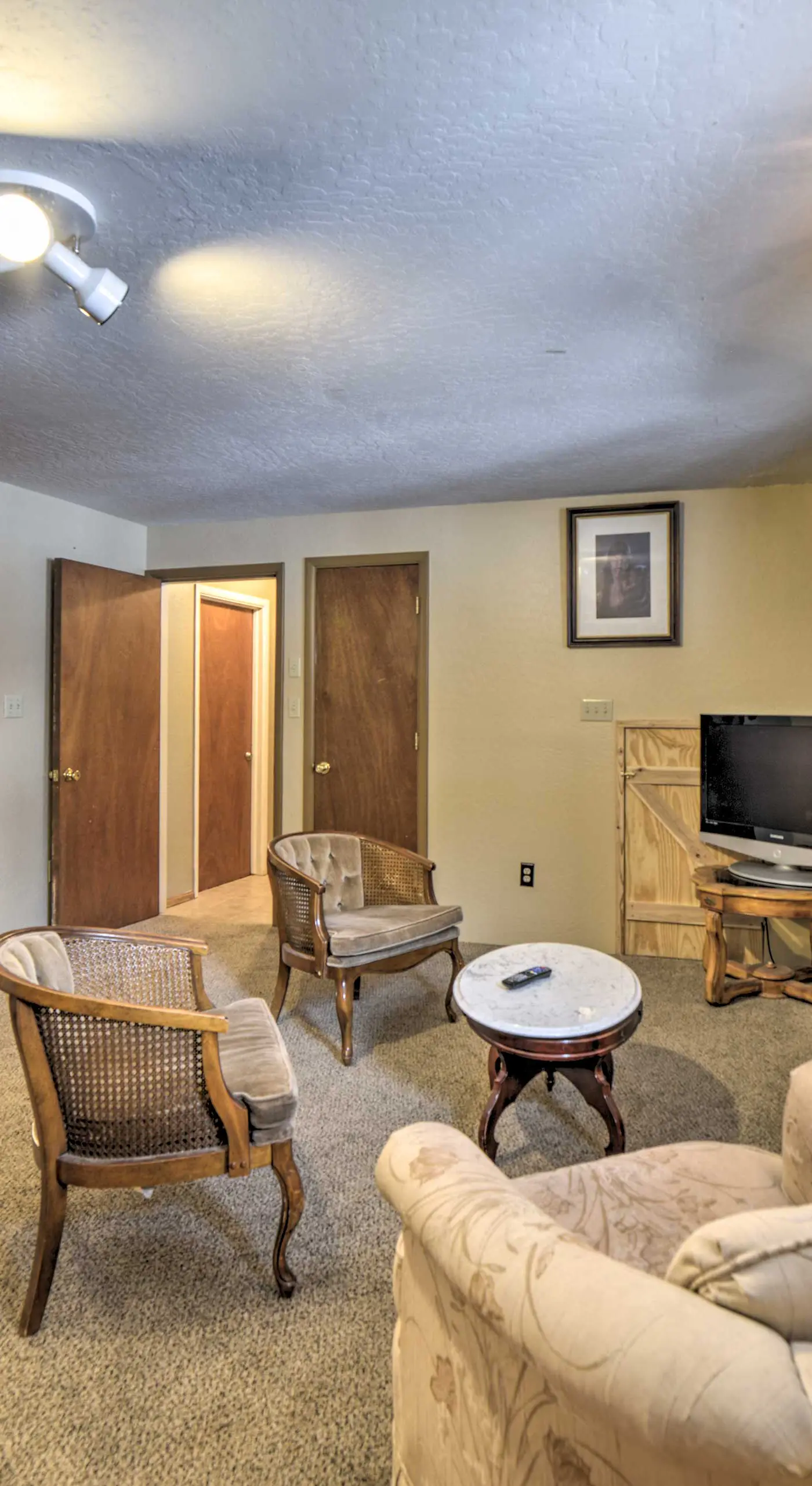 Cozy Durango Apt w/ Mtn View ~ 6 Mi to Downtown!