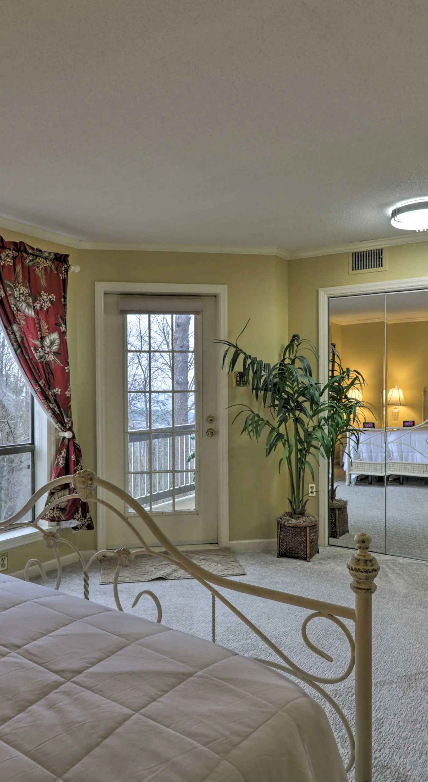 4 Mi to Lake: Unit w/ Pool Access in Fairfield Bay