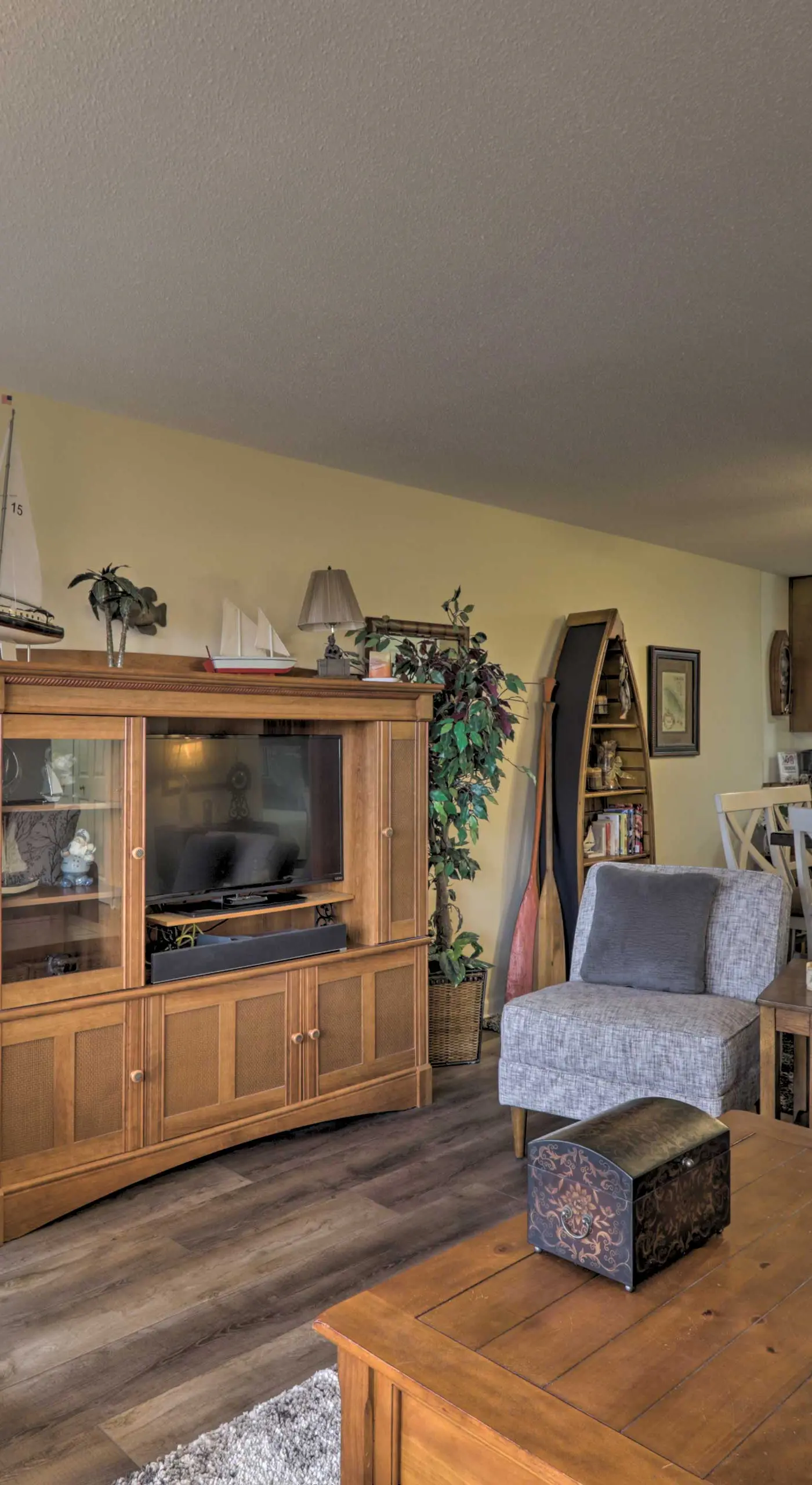 4 Mi to Lake: Unit w/ Pool Access in Fairfield Bay