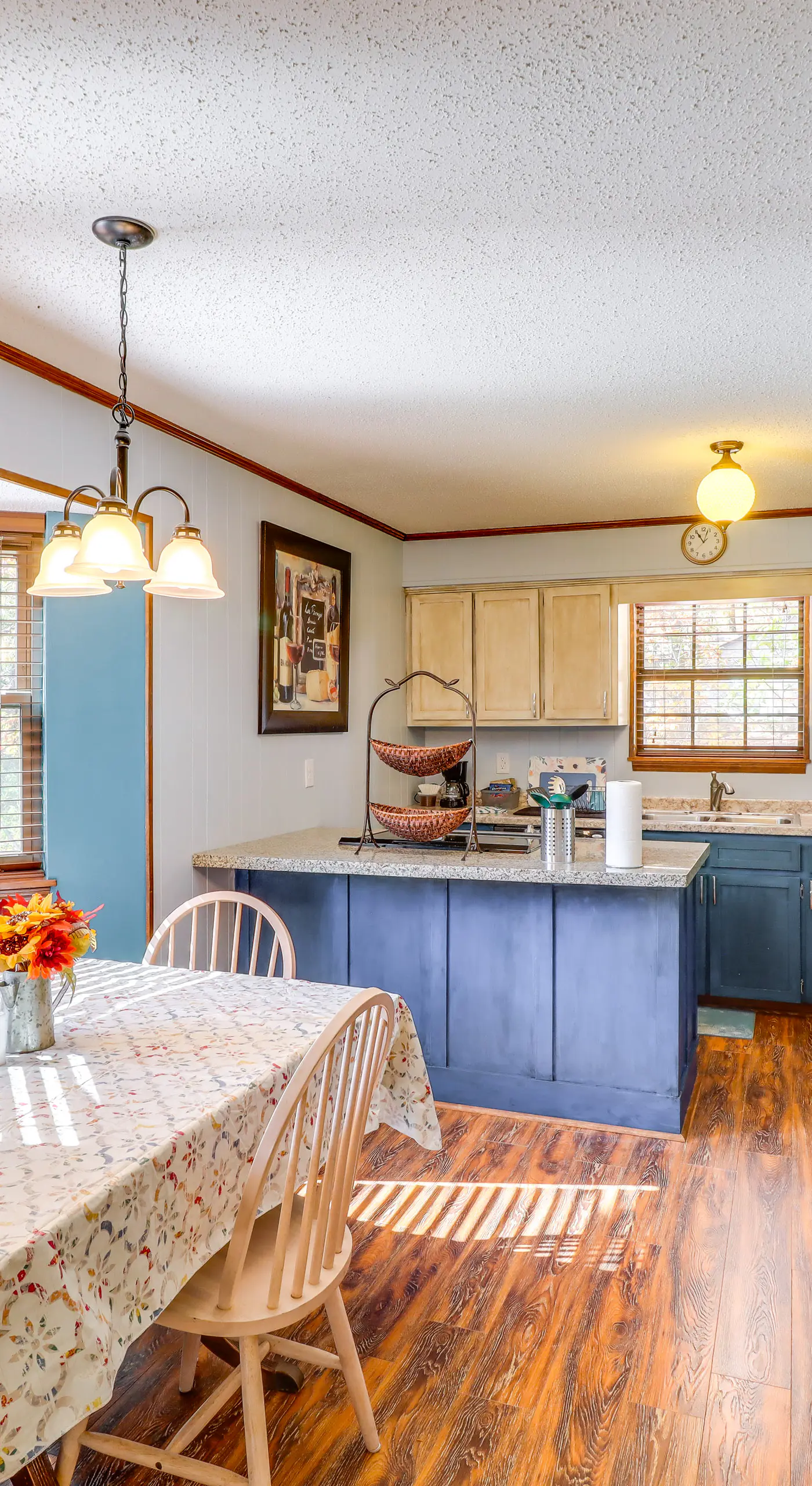 Fairfield Bay Getaway < 10 Mi to Boating & Hiking