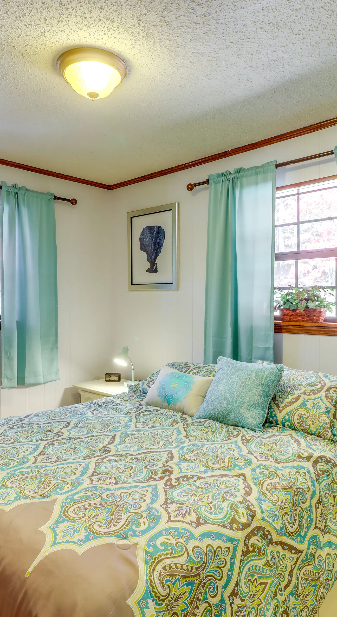 Fairfield Bay Getaway < 10 Mi to Boating & Hiking