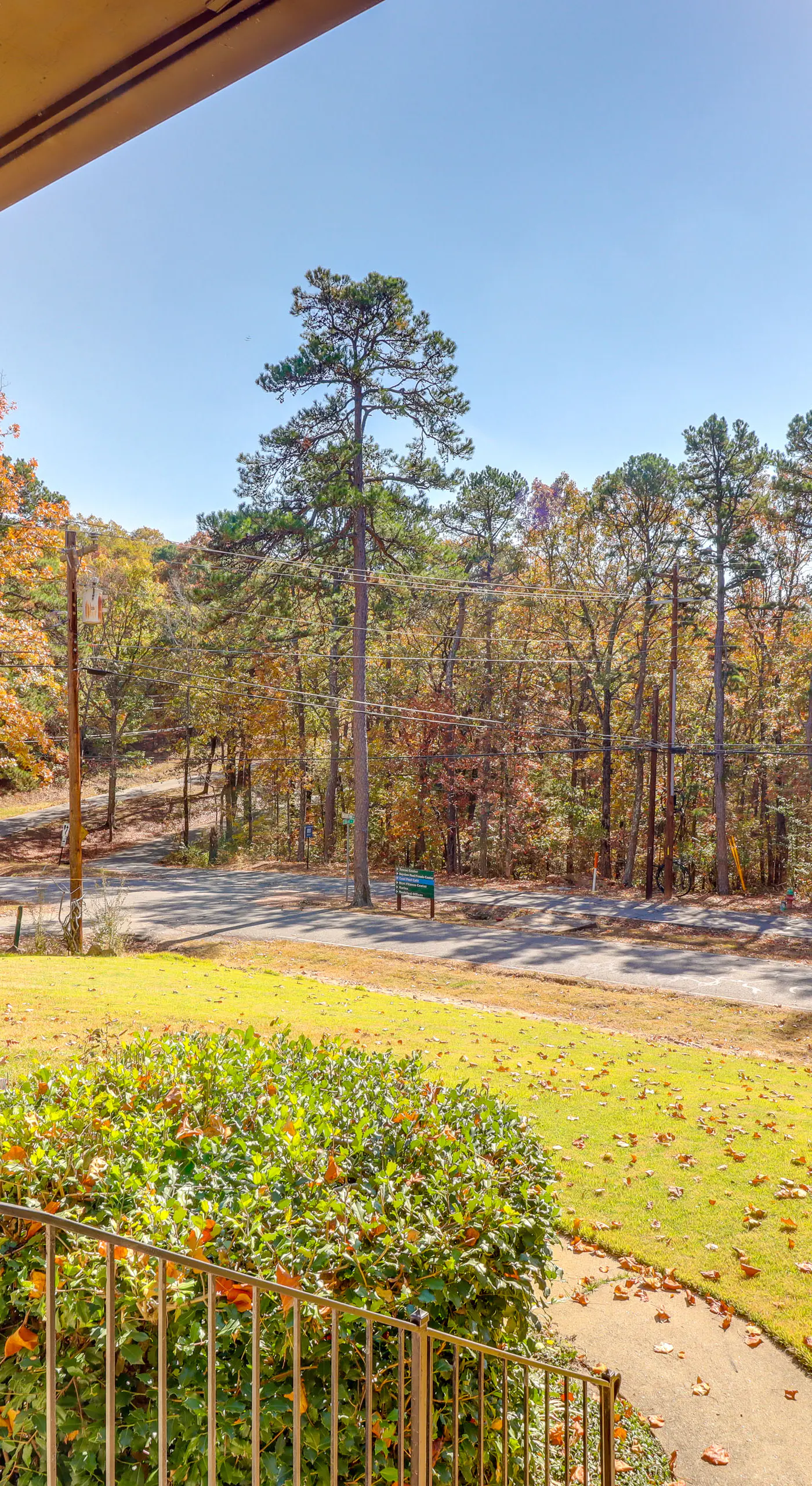 Fairfield Bay Getaway < 10 Mi to Boating & Hiking